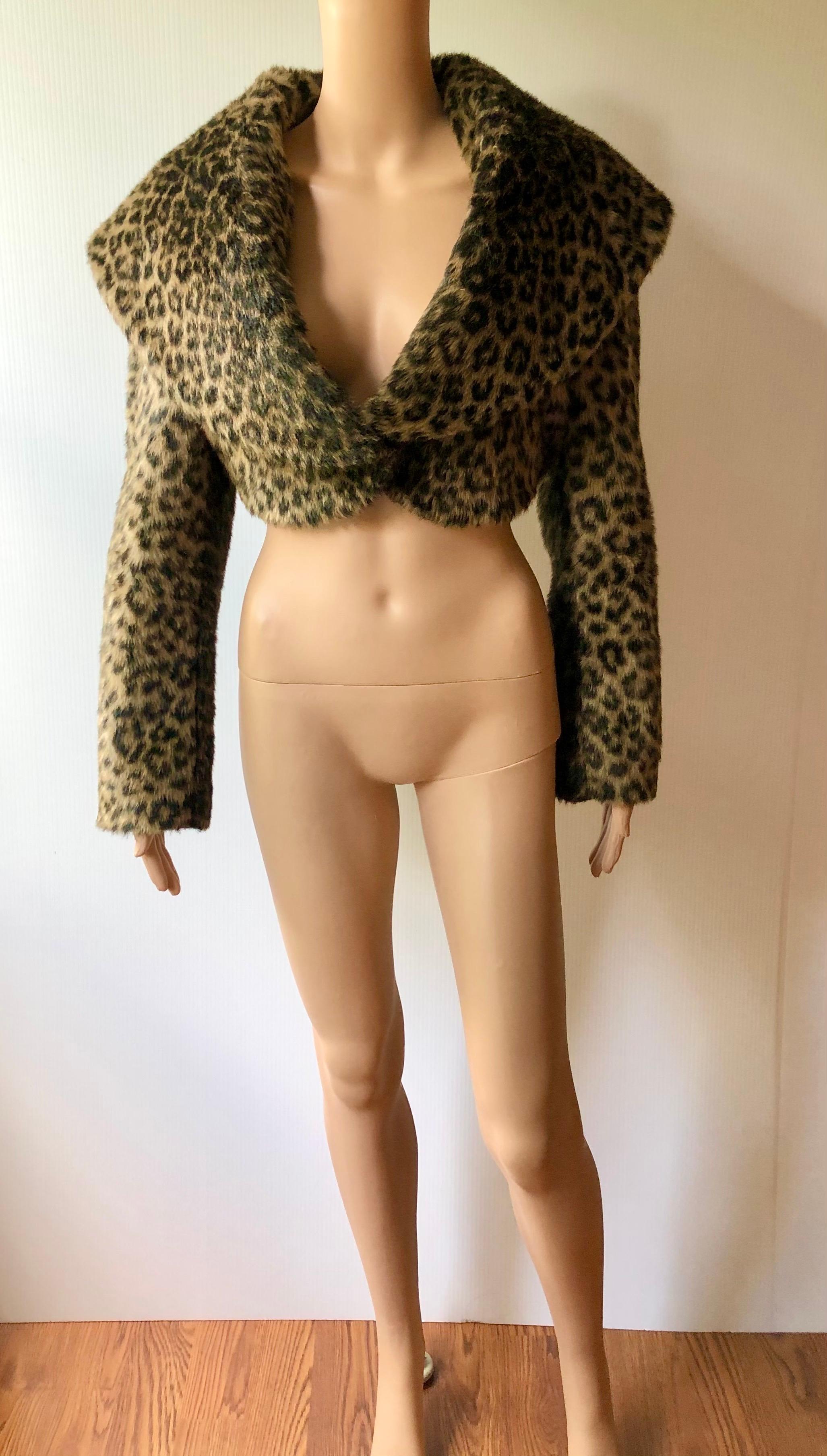 Azzedine Alaia F/W 1991 Runway Vintage Faux Fur Leopard Crop Top Bolero Jacket Bon état à Naples, FL