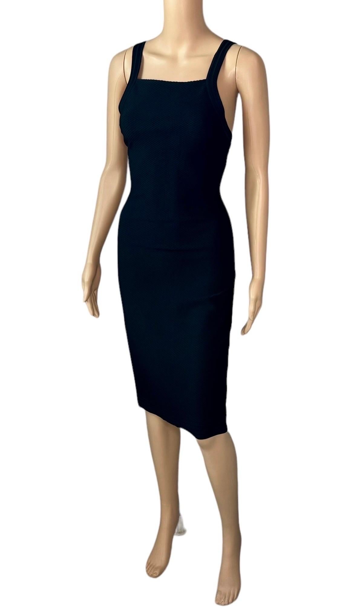Azzedine Alaia Vestido Negro Ajustado con Espalda Abierta 3