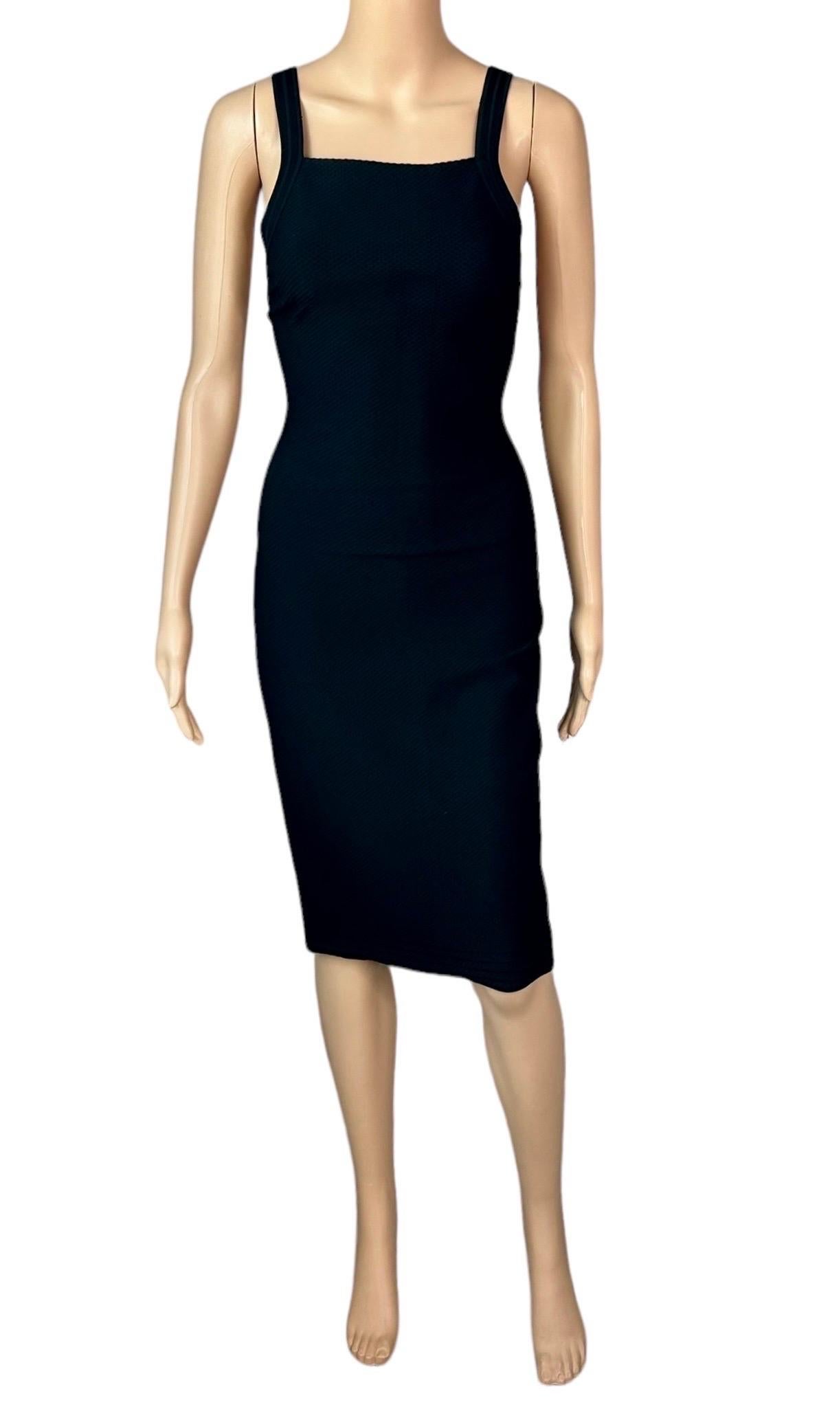 Azzedine Alaia Vestido Negro Ajustado con Espalda Abierta 4