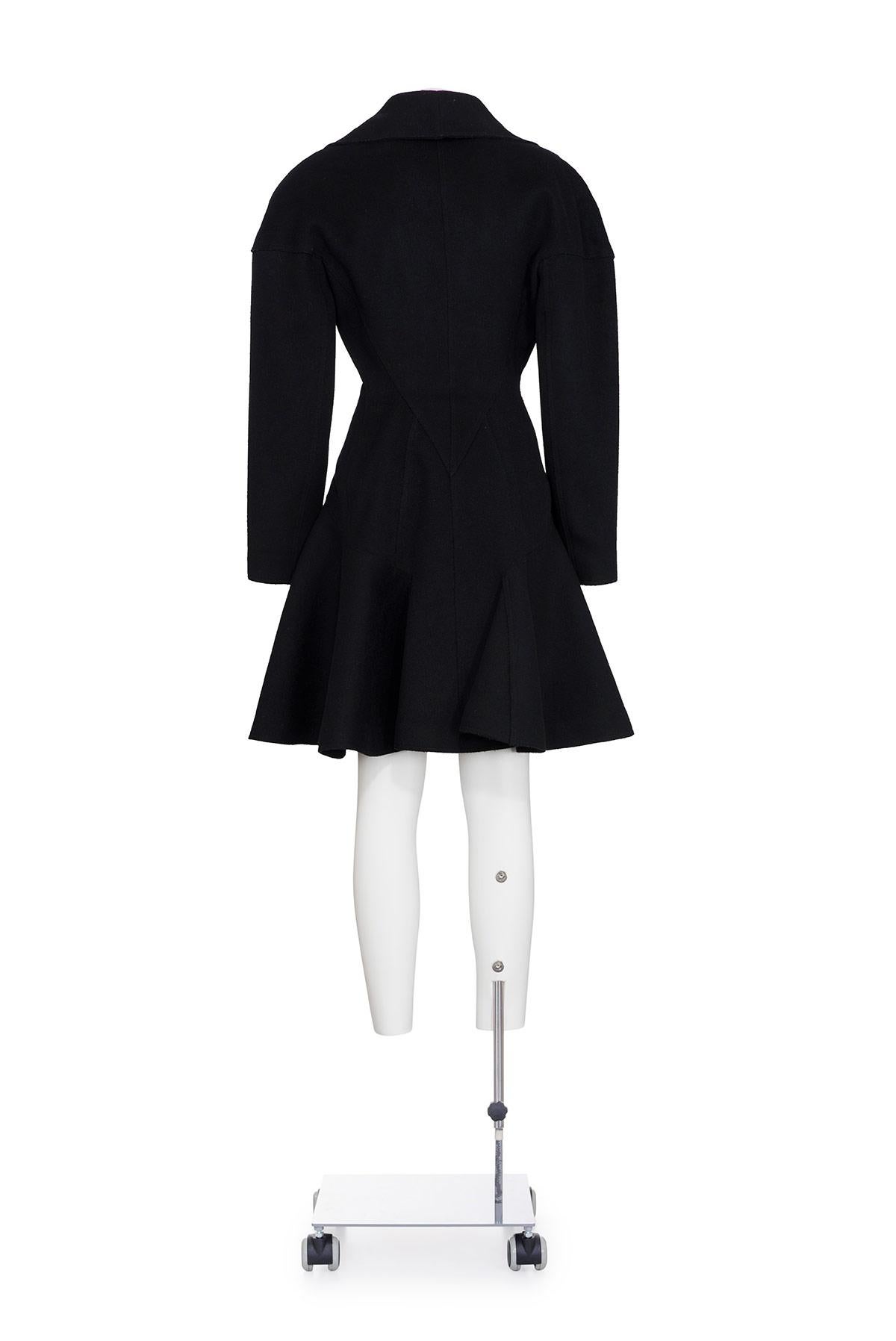 Black AZZEDINE ALAÏA FW 86 rare and iconic double breast woolen godet coat For Sale