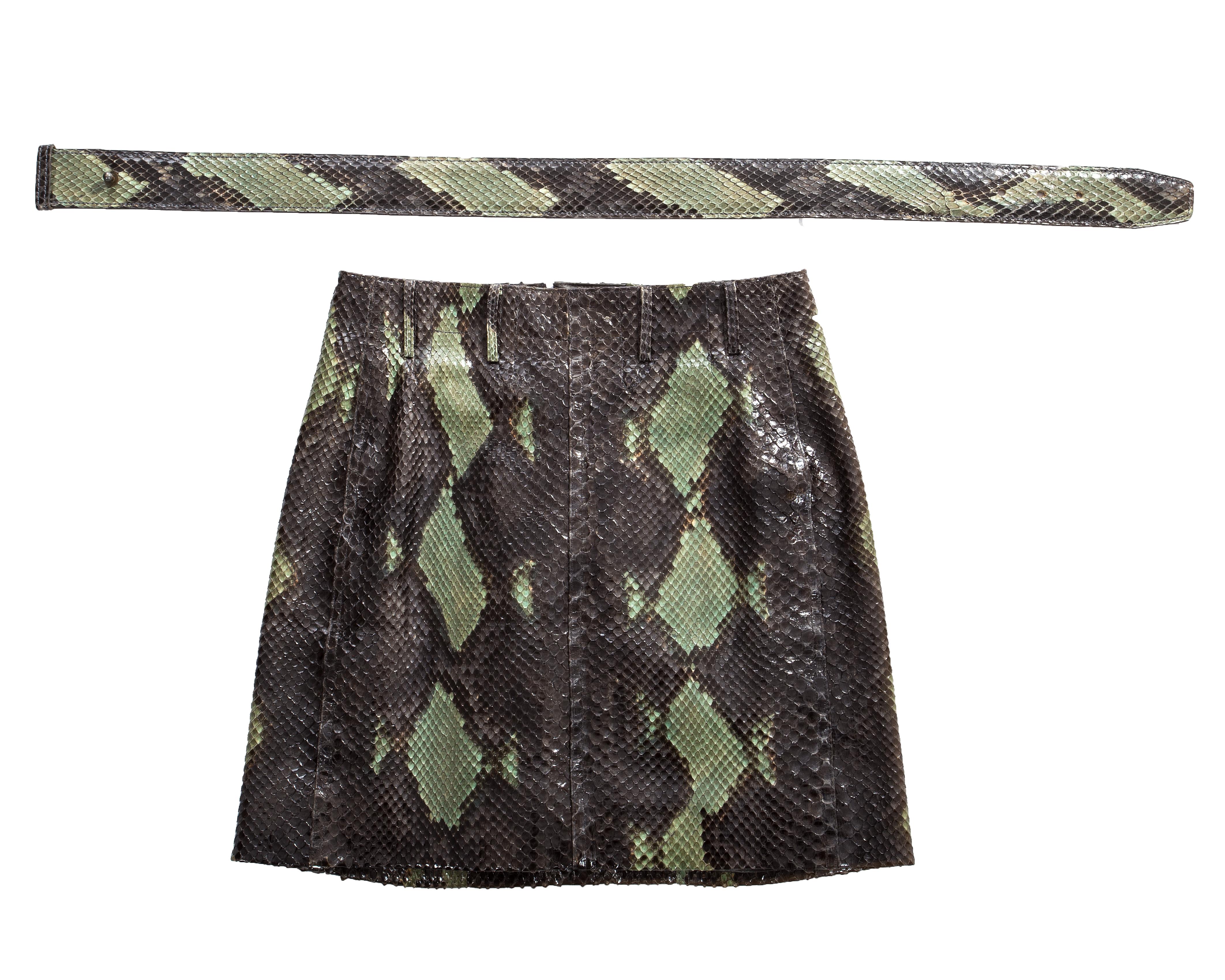 Azzedine Alaia green snakeskin lace-up mini skirt with matching belt, ss 1991 In Excellent Condition In London, GB