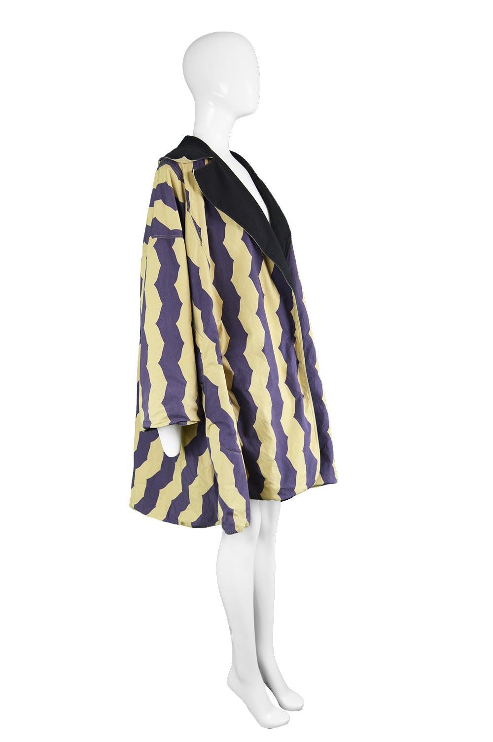 Azzedine Alaia Iconic Spring 1990 Runway Reversible Cotton Vintage Swing Coat In Good Condition In Doncaster, South Yorkshire