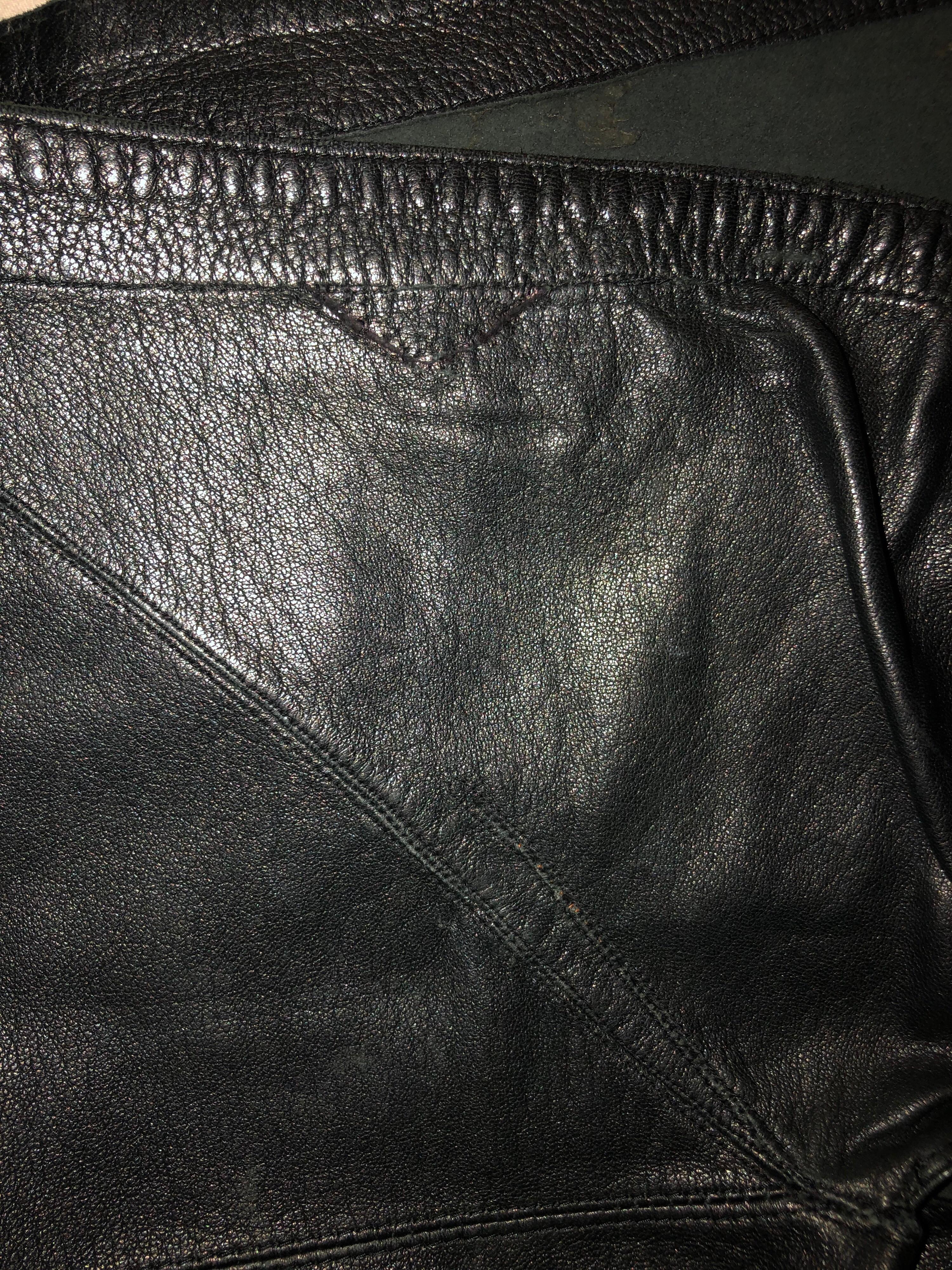 Azzedine Alaia F/W 1983 Iconic Vintage Leather Cutout Mini Skirt  In Good Condition In Naples, FL