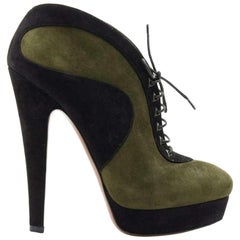 Azzedine Alaïa Lace-Up Suede Ankle Boots 