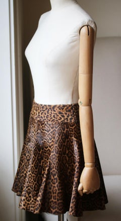 Azzedine Alaïa Minirock mit Leopardenmuster aus Kalbshaar