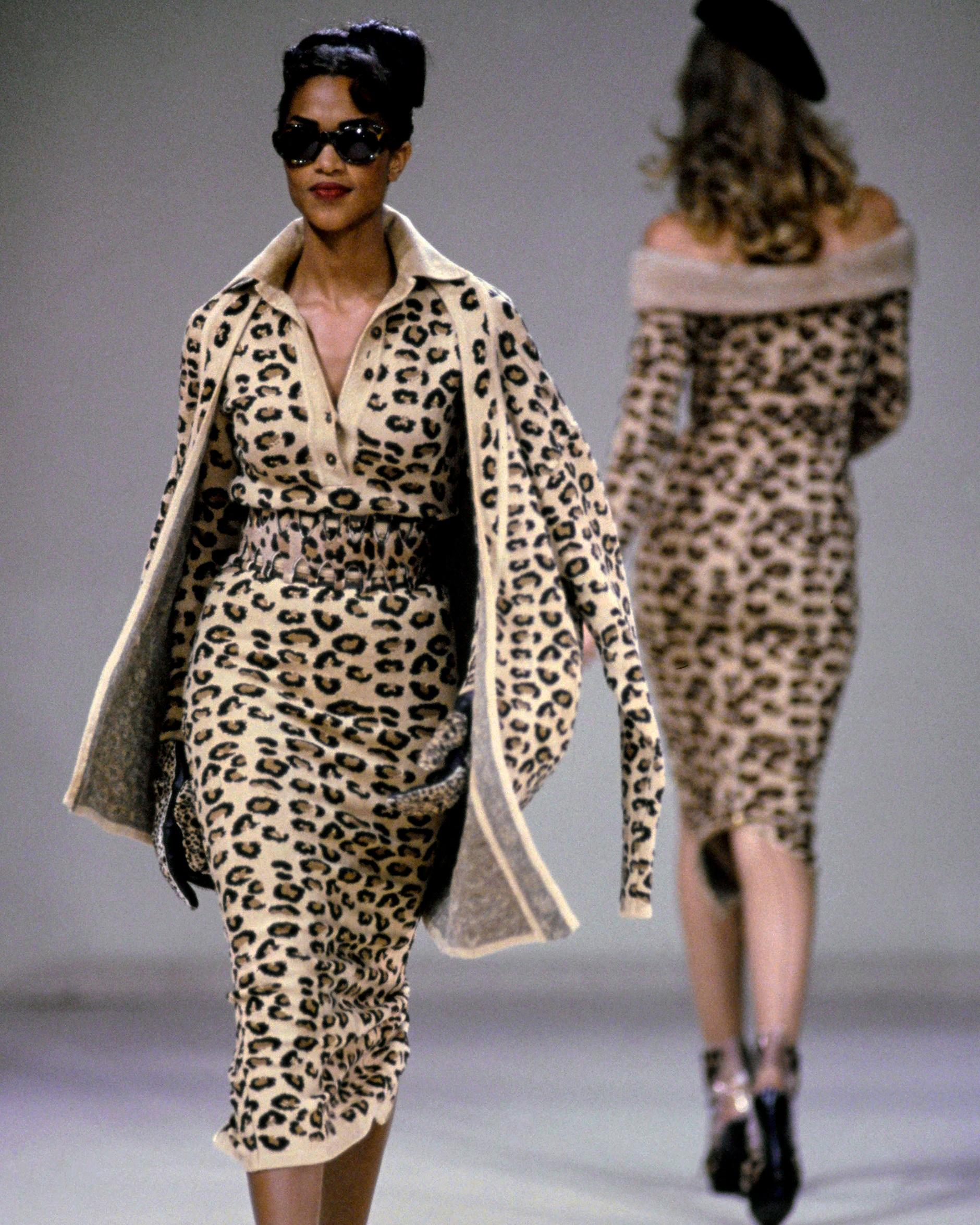 Ensemble robe, cardigan, jupe et leggings en laine léopard Azzedine Alaia, A/H 1991 en vente 6