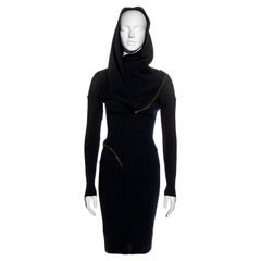 Azzedine Alaia - Robe à capuche à capuche en laine vierge tricotée marine, automne-hiver 1986