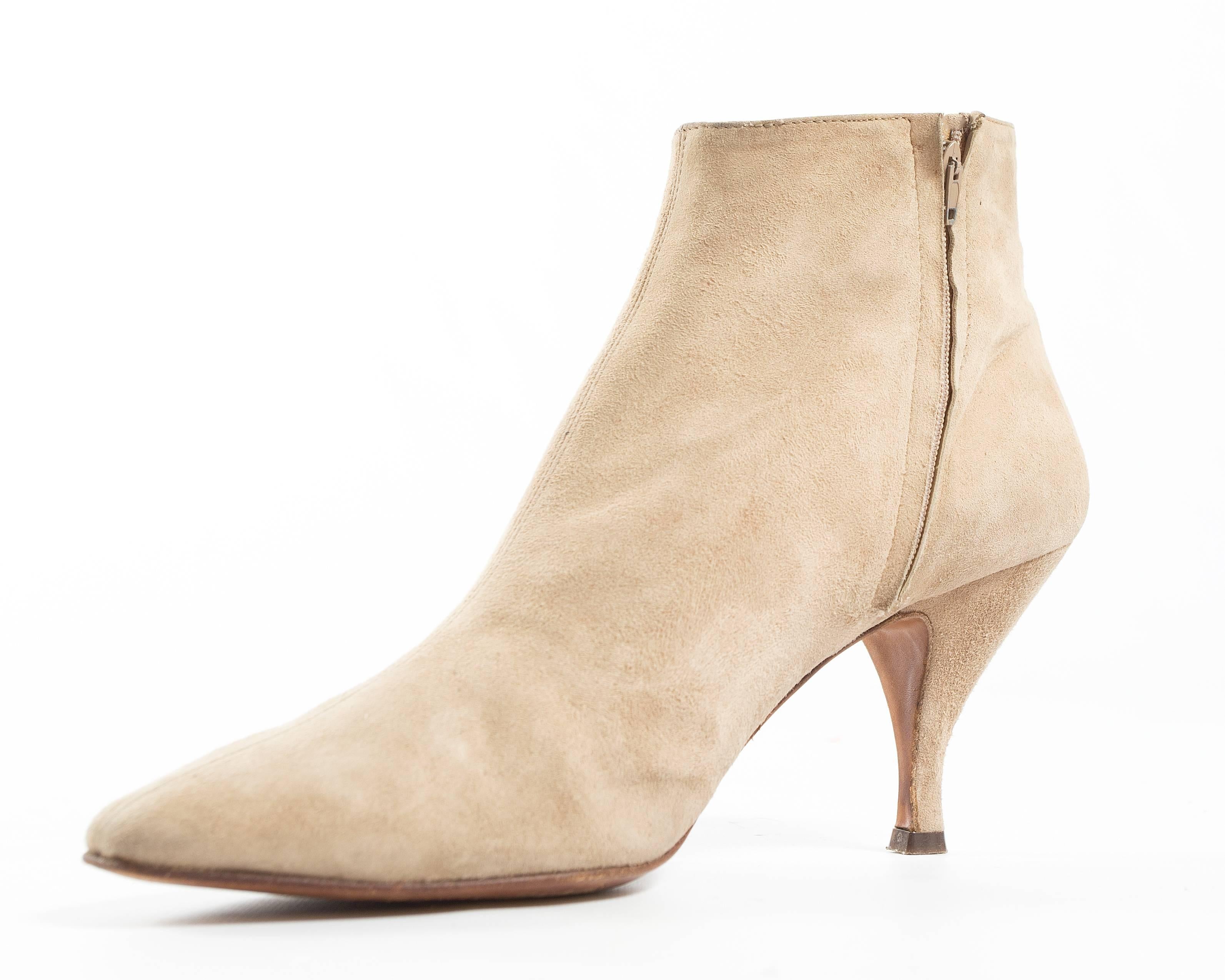 Azzedine Alaia nude suede boots, A/W 1989 In Good Condition For Sale In London, GB