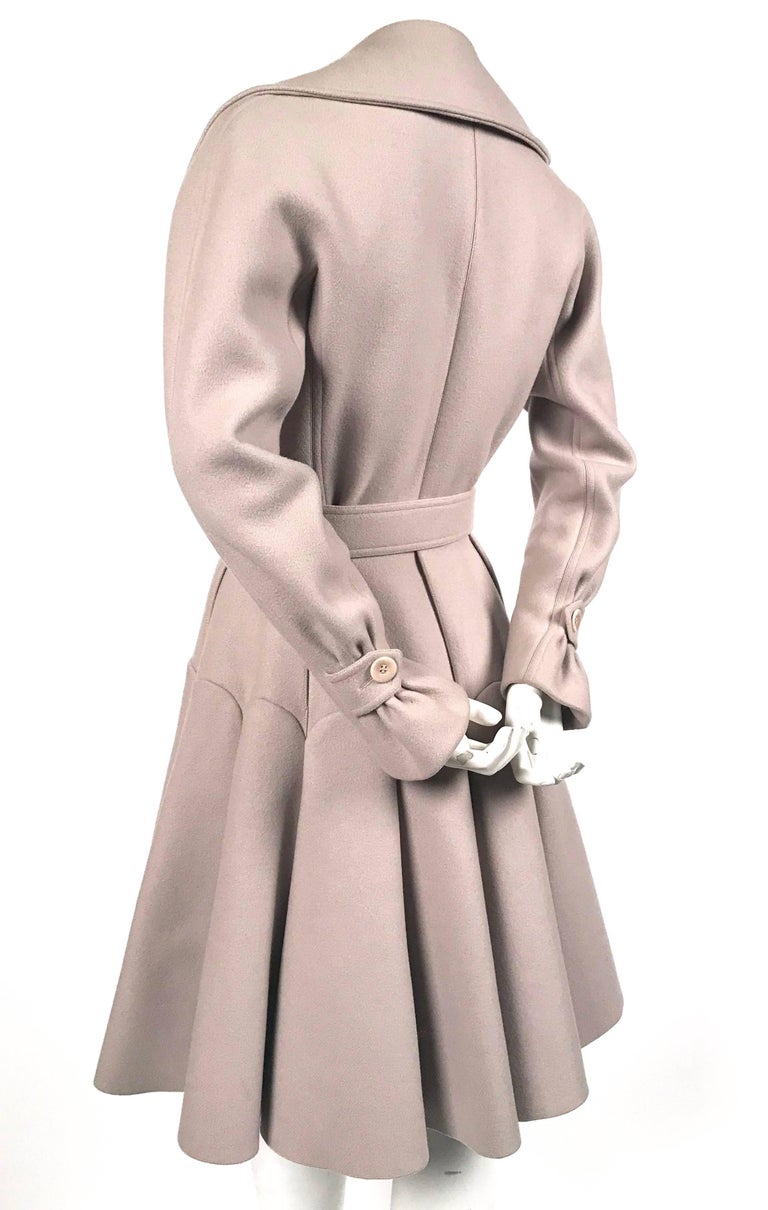 AZZEDINE ALAIA oyster wool coat with flared skirt at 1stDibs | flared skirt  trench coat, alaia coat, coat with flared skirt