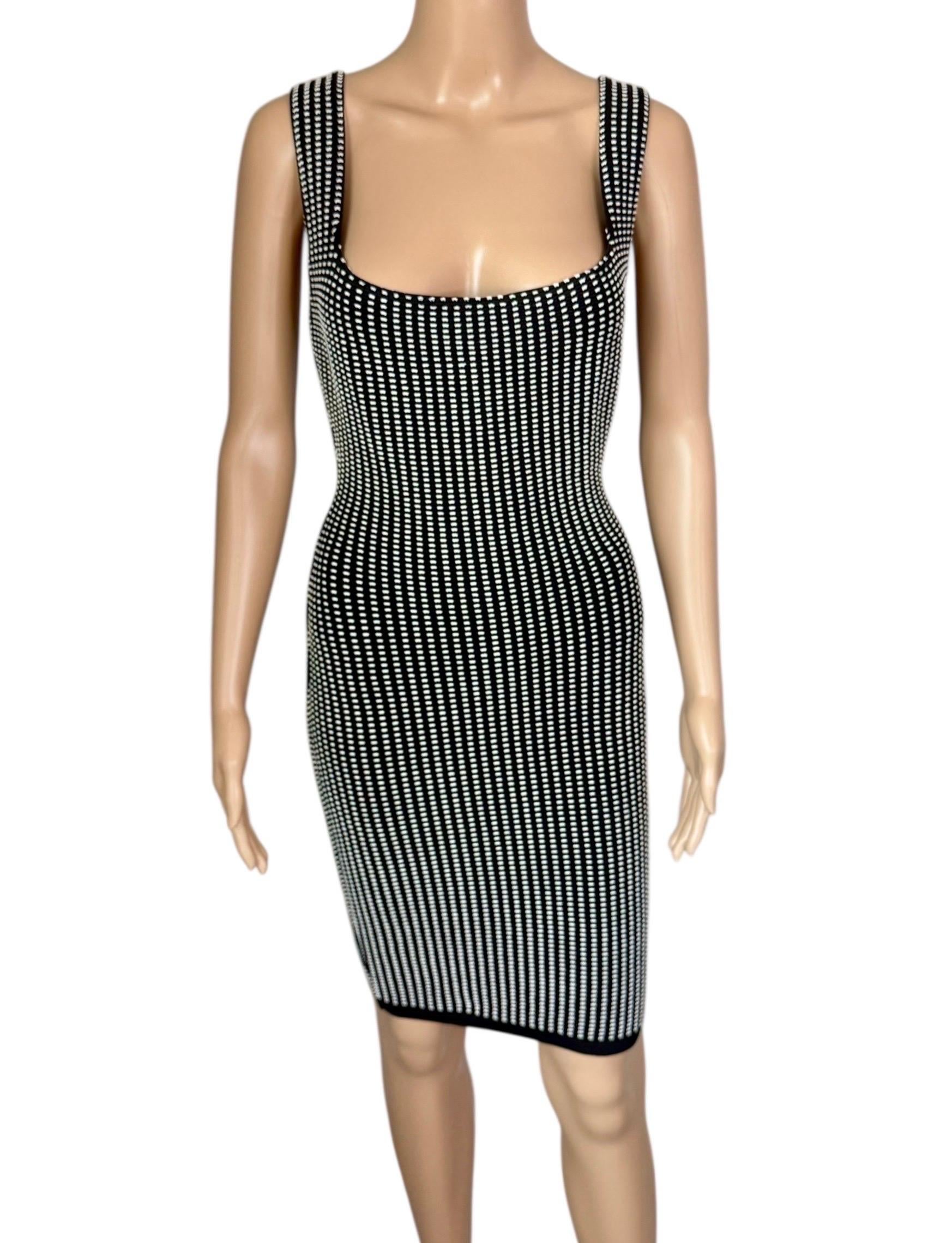 Azzedine Alaia - P/E 1990 - Mini Abito Vintage in Maglia Bodycon con Dot Dot in vendita 5