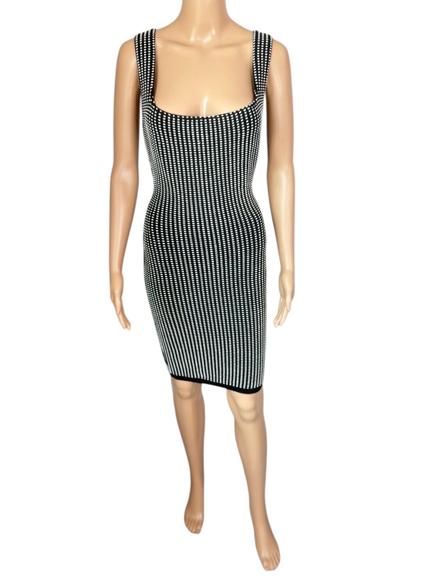 Azzedine Alaia - P/E 1990 - Mini Abito Vintage in Maglia Bodycon con Dot Dot in vendita 7