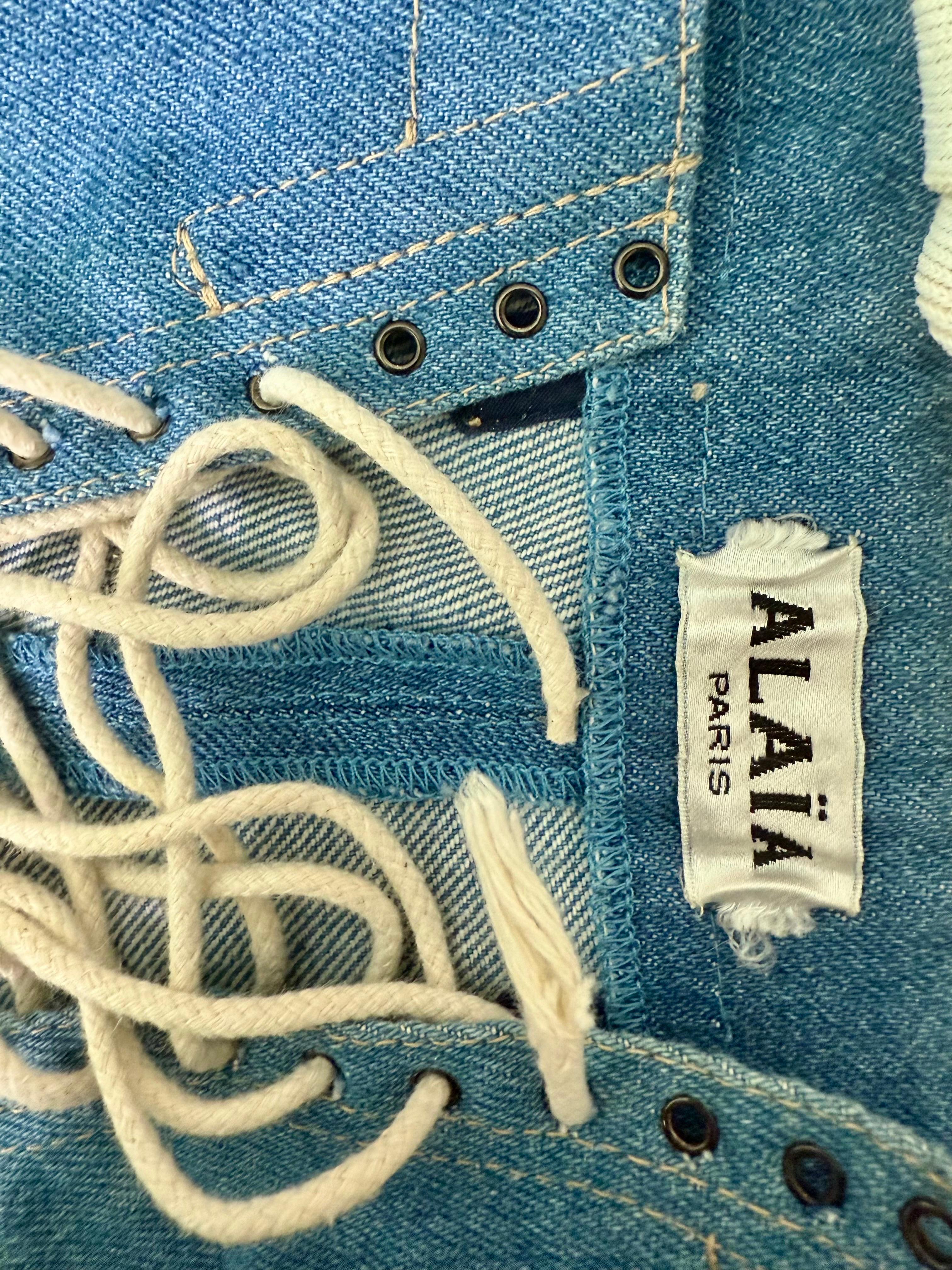 Azzedine Alaia S/S 1991 Pasarela Vaqueros Encaje Pantalones Cortos Calientes en venta 13