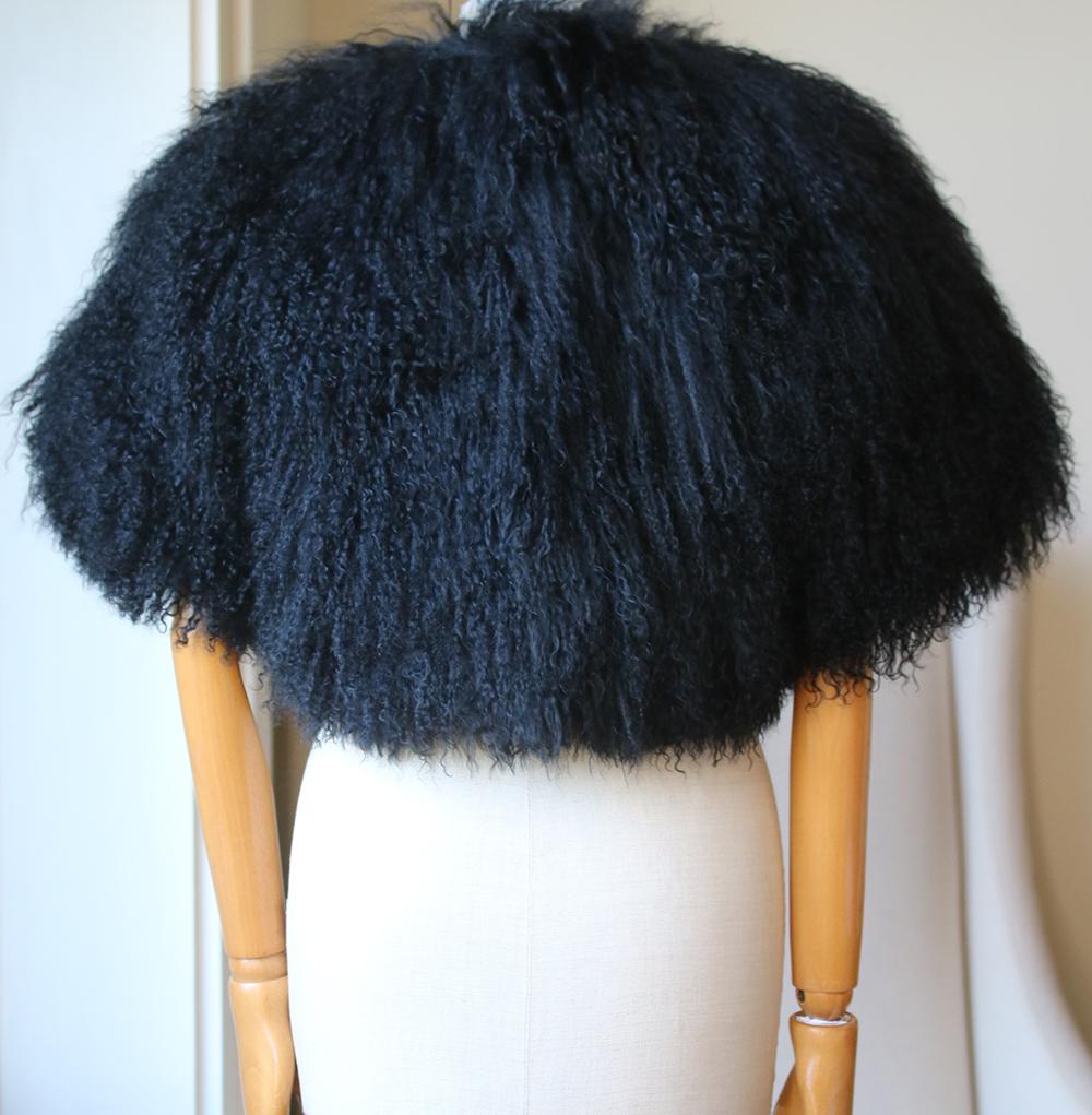 Azzedine Alaïa Shearling Cape In Excellent Condition For Sale In London, GB