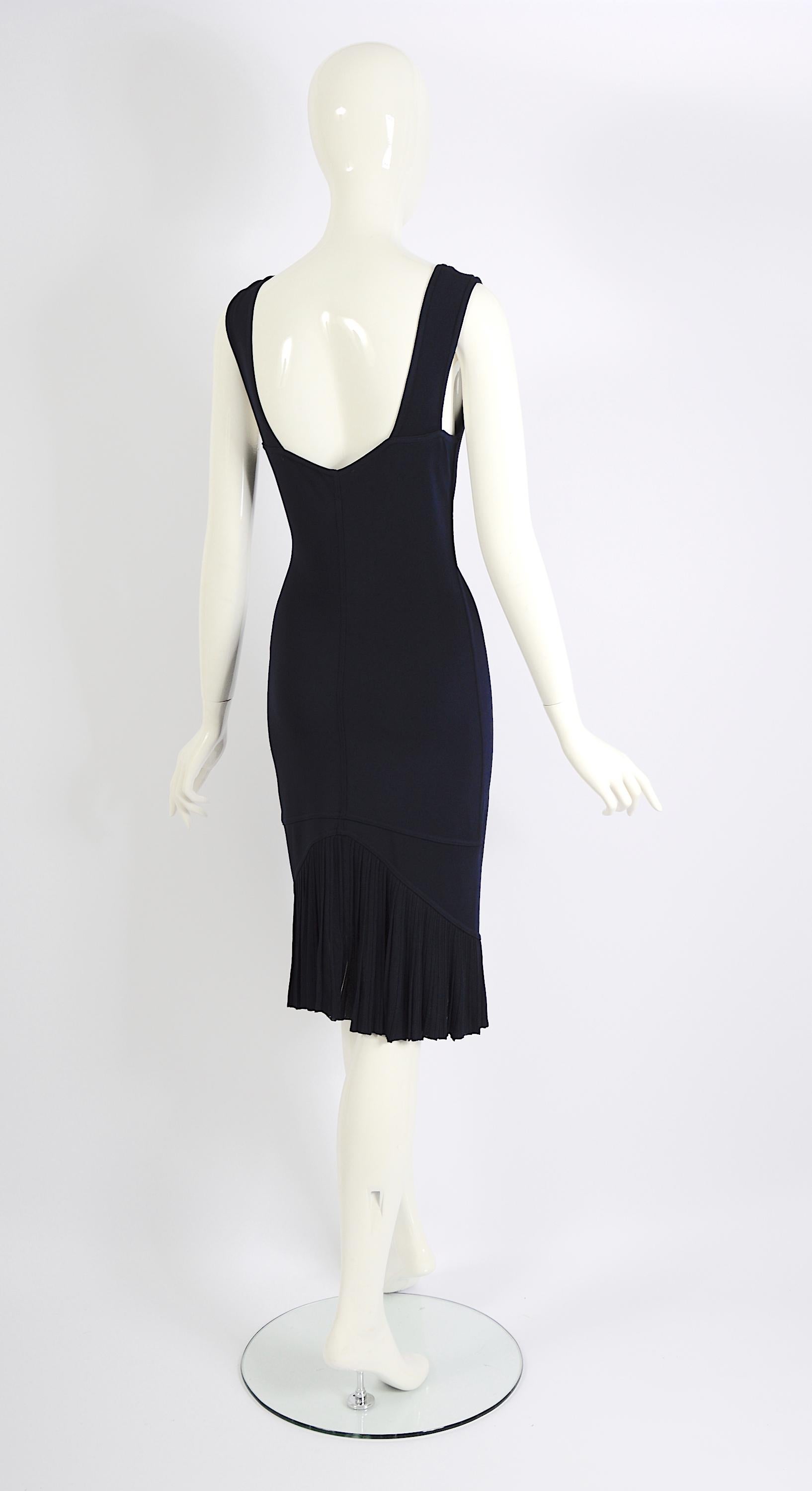 Azzedine Alaia SS 1990 Vintage Navy Blue Rayon Knit Body Con Pleated Hem Dress Pour femmes en vente