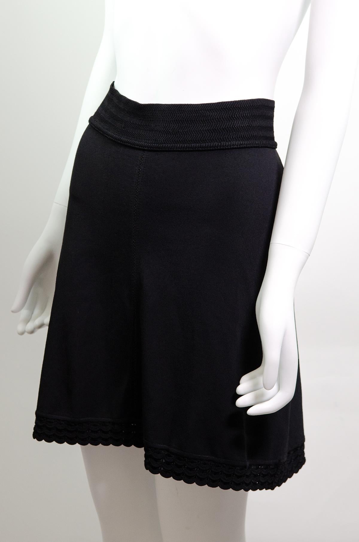 Azzedine Alaïa Vintage 1990s Mini Skirt

Brand: Alaïa
Designer: Azzedine Alaïa
Collection / Year: 1990s
Fabric: Viscose / Rayon
Color: Black
Size: S


Effortlessly chic. This vintage 90s mini skirt is by Azzedine Alaïa. So elegant, this versatile