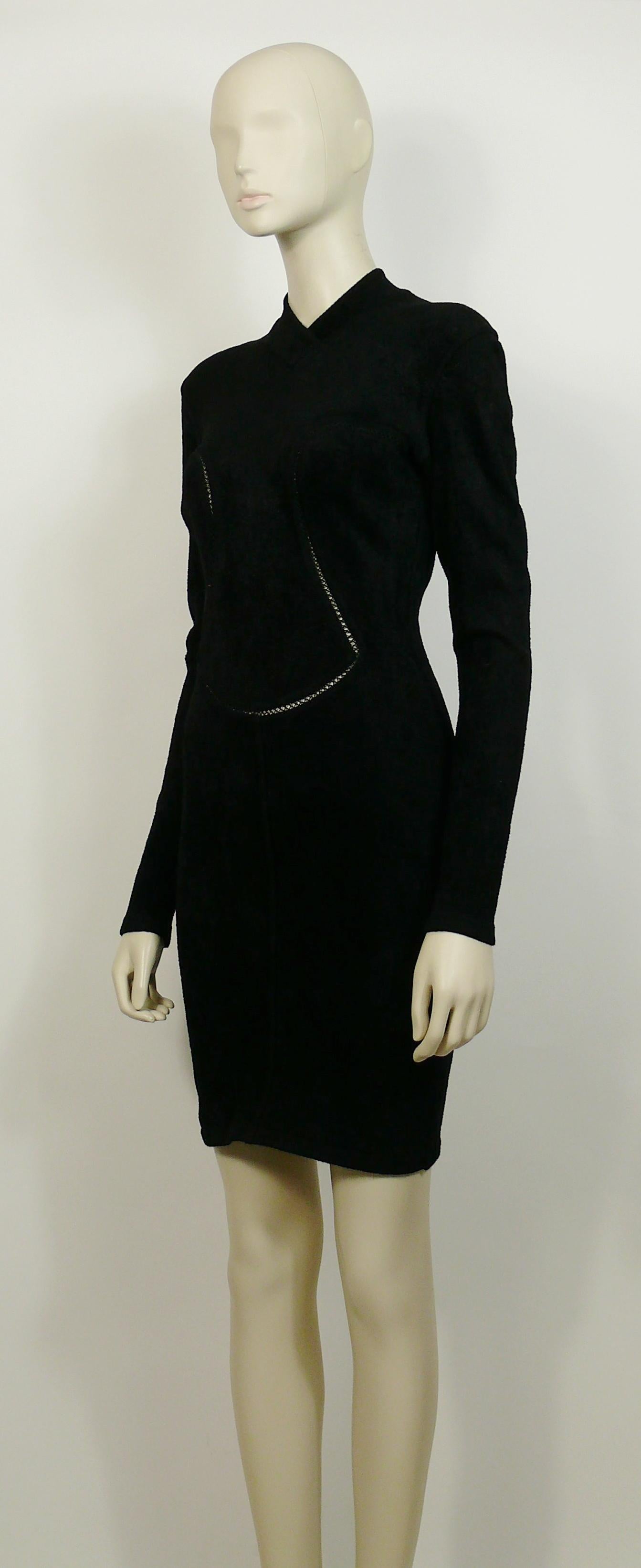 Azzedine Alaia Vintage Bodycon Knit Black Dress with Openwork Details F/W 1991 In Excellent Condition For Sale In Nice, FR