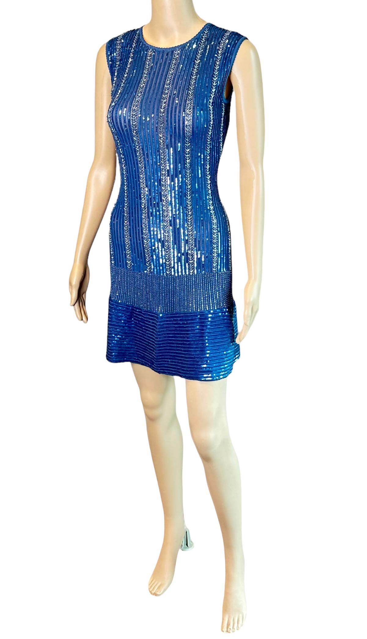 Azzedine Alaia, mini-robe bleue embellie de sequins, défilé P/E 1996 en vente 2