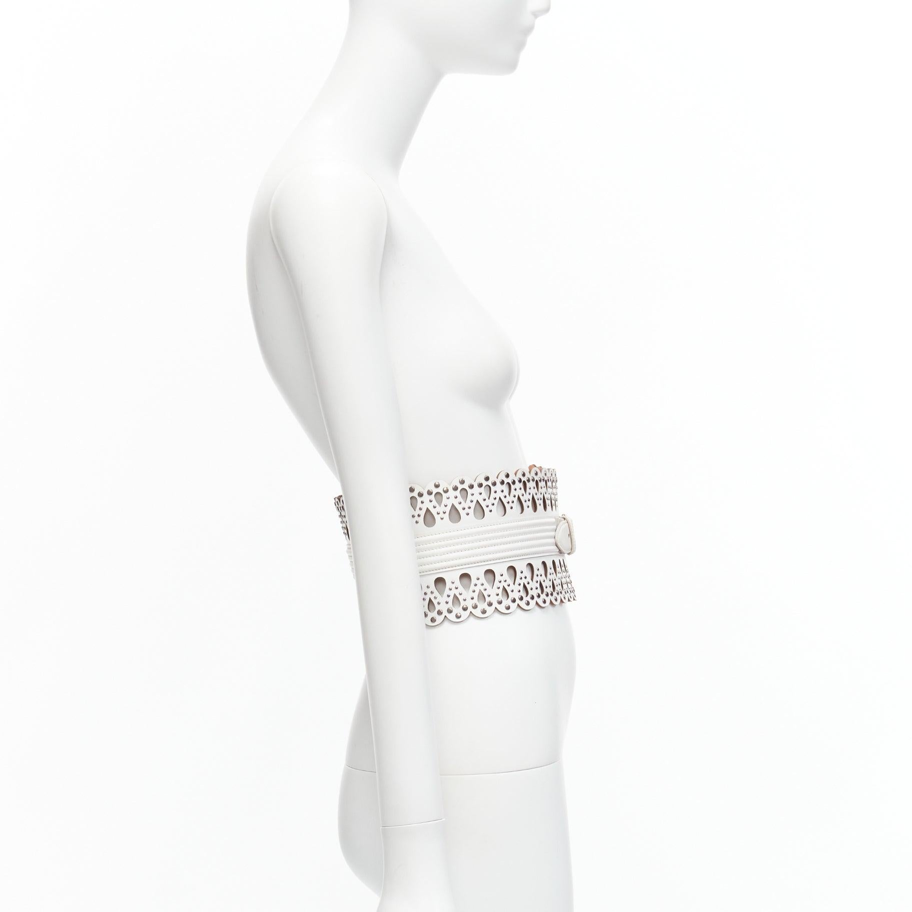 AZZEDINE ALAIA white laser cut studded leather corset waist belt 70cm In Good Condition For Sale In Hong Kong, NT
