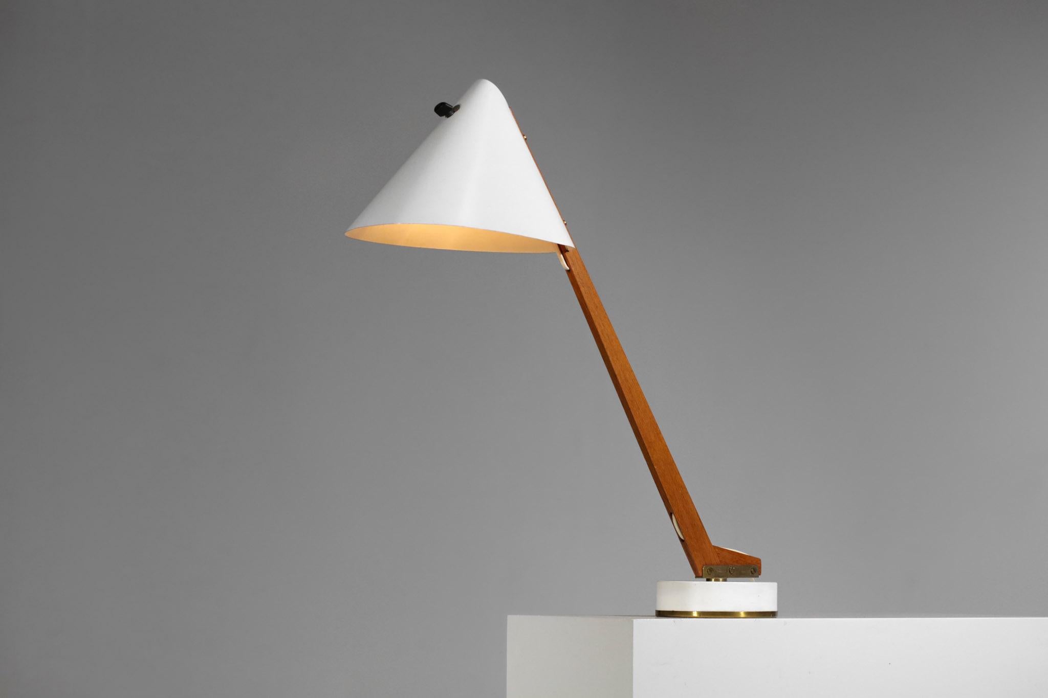 B-54 Desk Lamp by Hans Agne Jakobsson 1950s for Markaryd Scandinavian, F519 In Good Condition For Sale In Lyon, FR