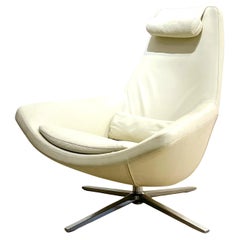 B and B Metropolitan Leather Swivel Chair by Jeffrey Bernett