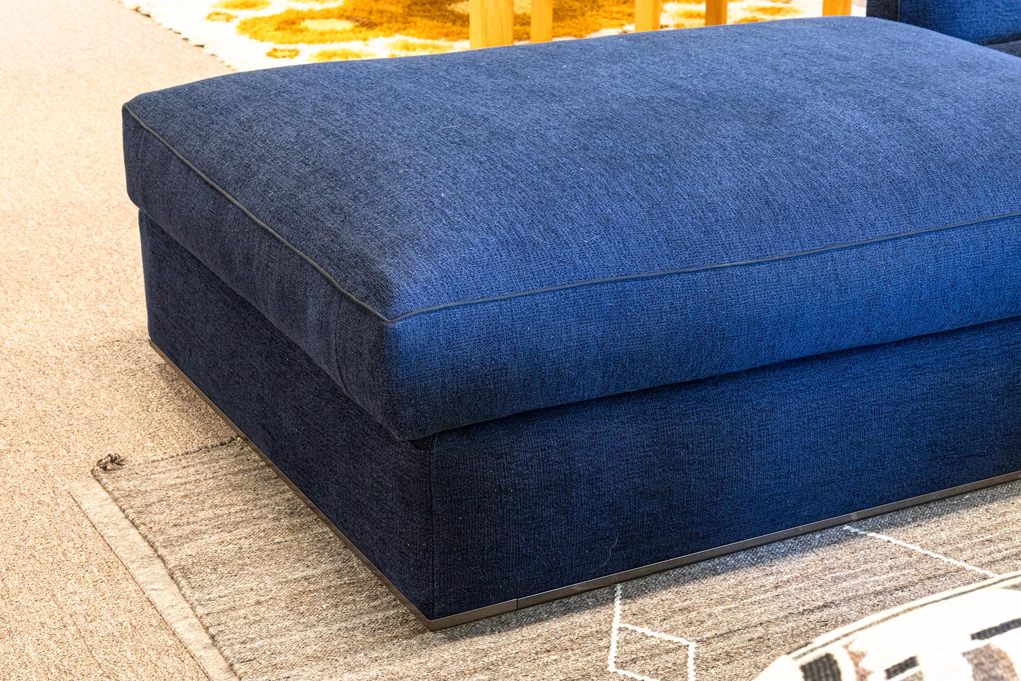 B & B Italia Antonio Citterio Richard Chaise Lounge Sofa in Blue Grade S Fabric For Sale 1