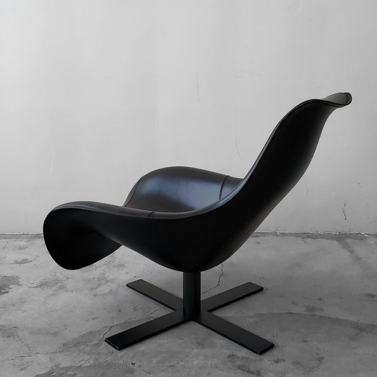 B and B Italia Black Leather Mart Swivel Chair For Sale at 1stDibs