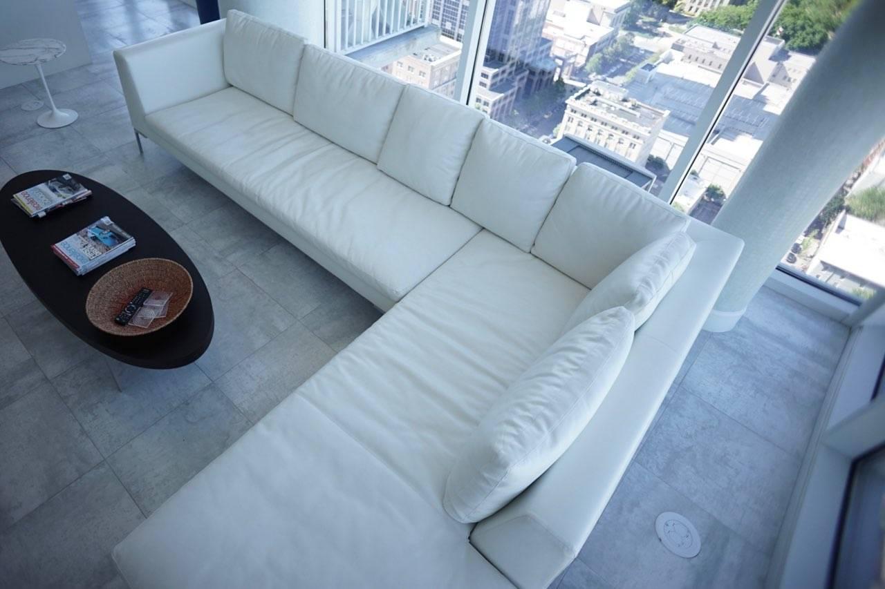Modern B & B Lucrezia Sectional Sofa in Leather