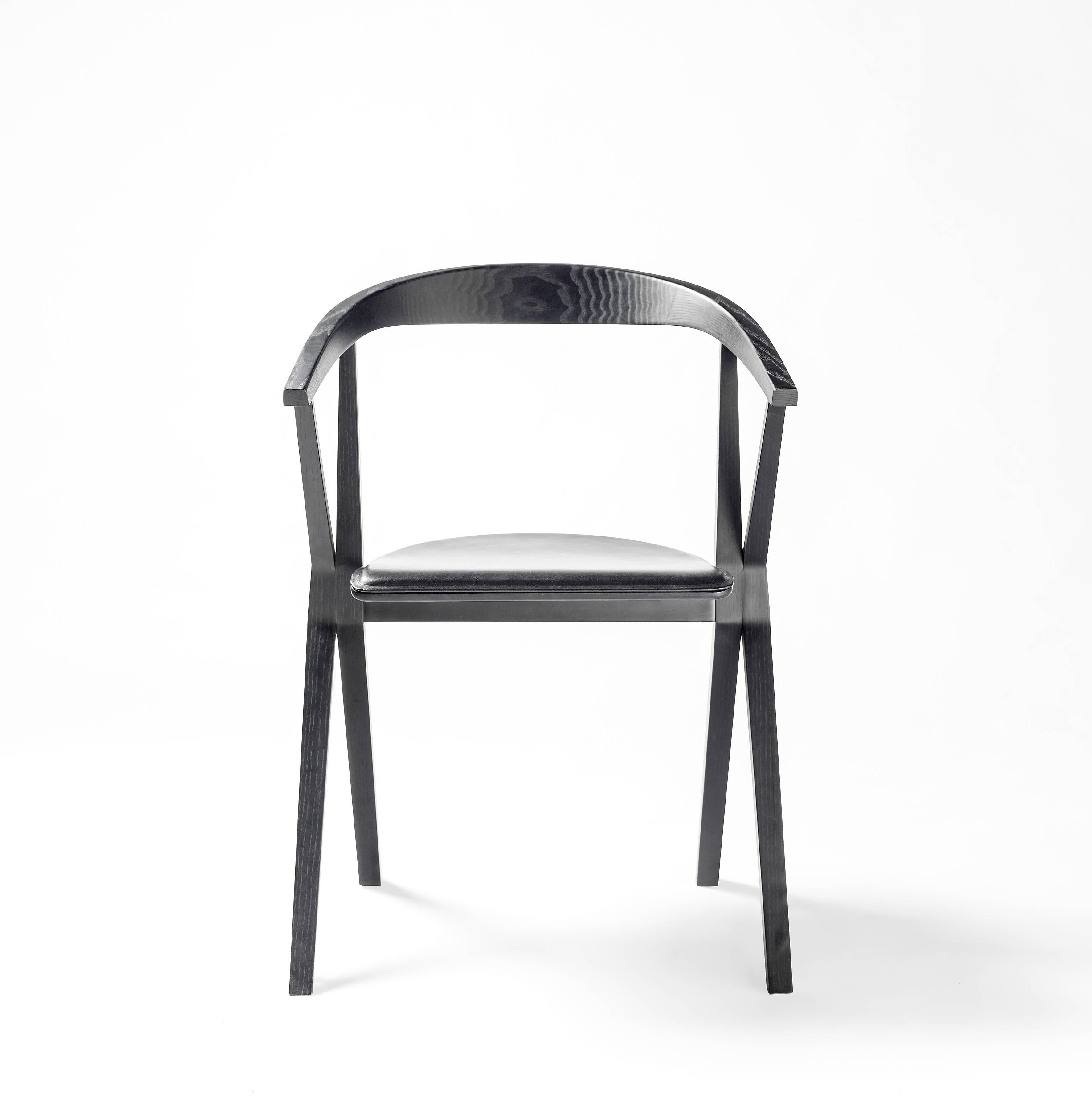 
This chair won the ADI-FAD Delta Silver Award in 2011. In its singularity, complex engineering is hidden. The very fact that the seat can be folded up opens the possibilities for the use of this chair in multi-use spaces.

Sides and seat are in