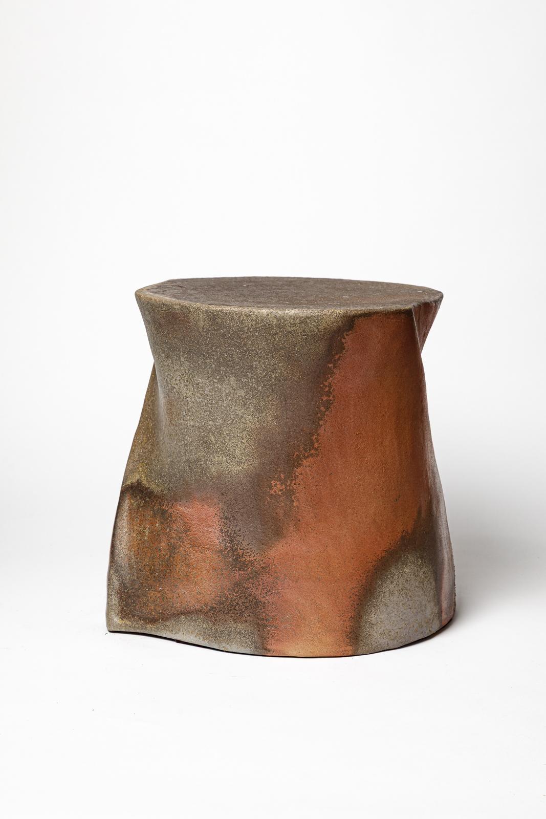 B. Sgabello o tavolino in gres marrone di Chassang Torsade 2024 32 cm In condizioni ottime in vendita a Neuilly-en- sancerre, FR