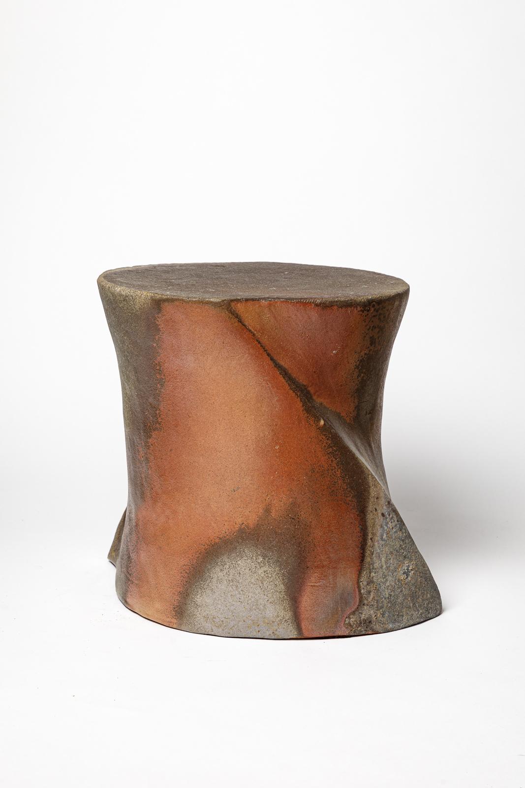 XXI secolo e contemporaneo B. Sgabello o tavolino in gres marrone di Chassang Torsade 2024 32 cm in vendita