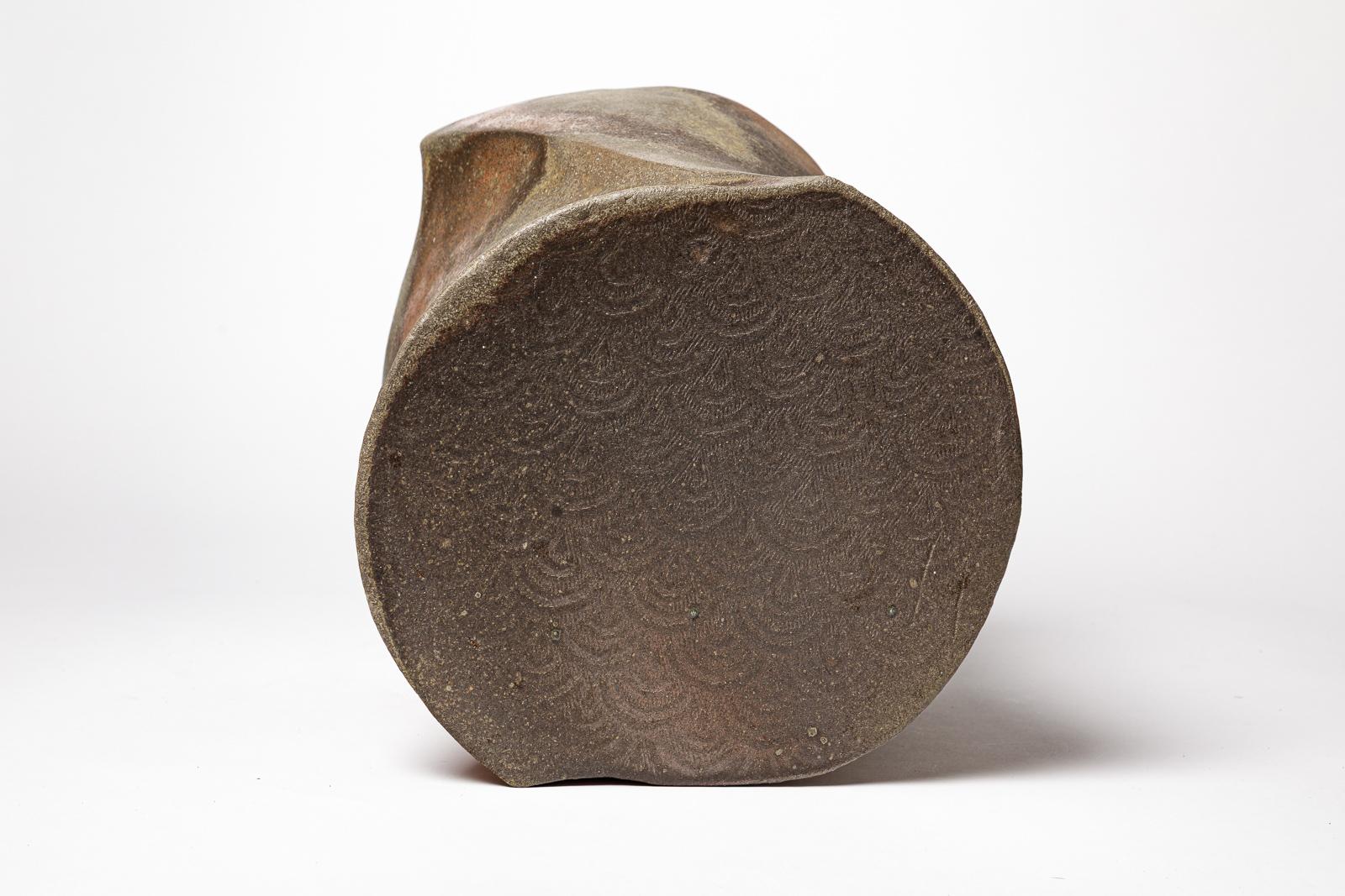 B. Sgabello o tavolino in gres marrone di Chassang Torsade 2024 32 cm in vendita 1