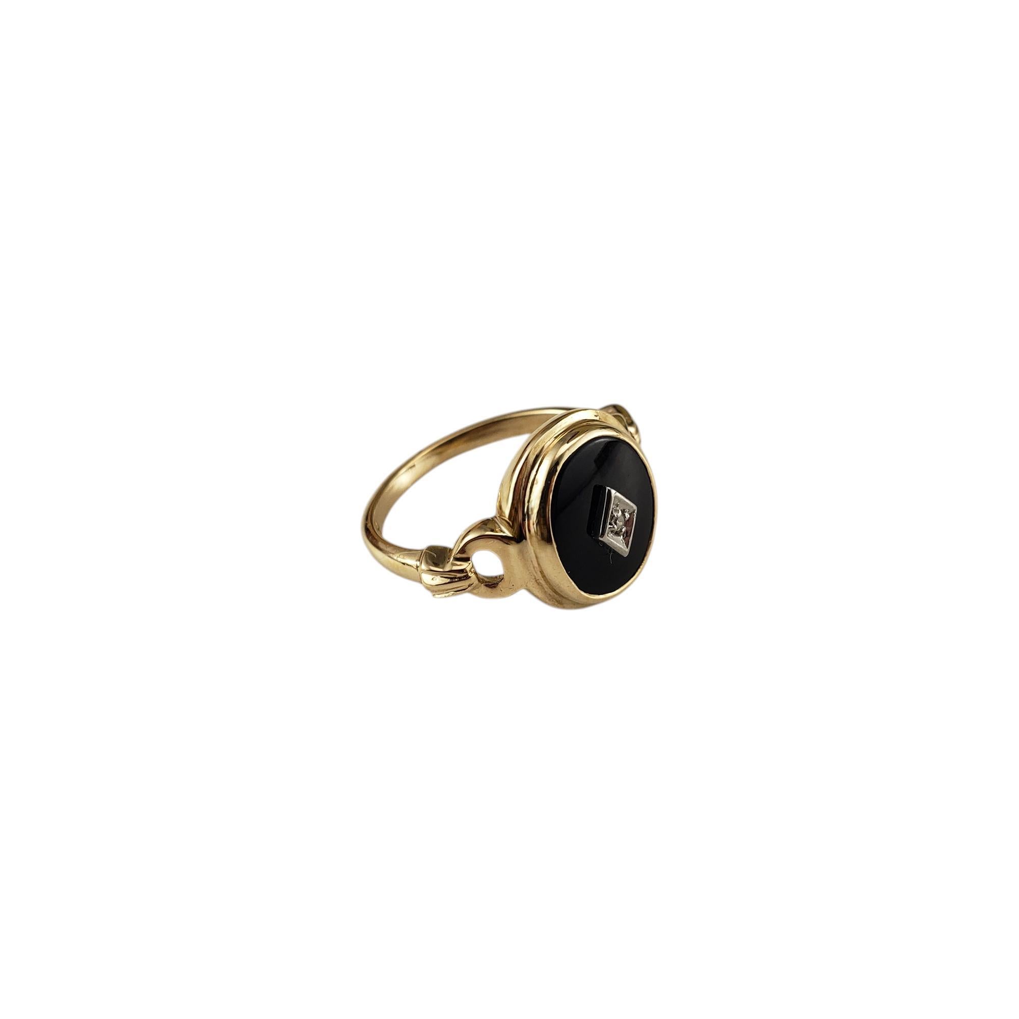 B & F 10 Karat Yellow Gold Onyx and Diamond Ring Size 5.75 #19751 In Good Condition For Sale In Washington Depot, CT