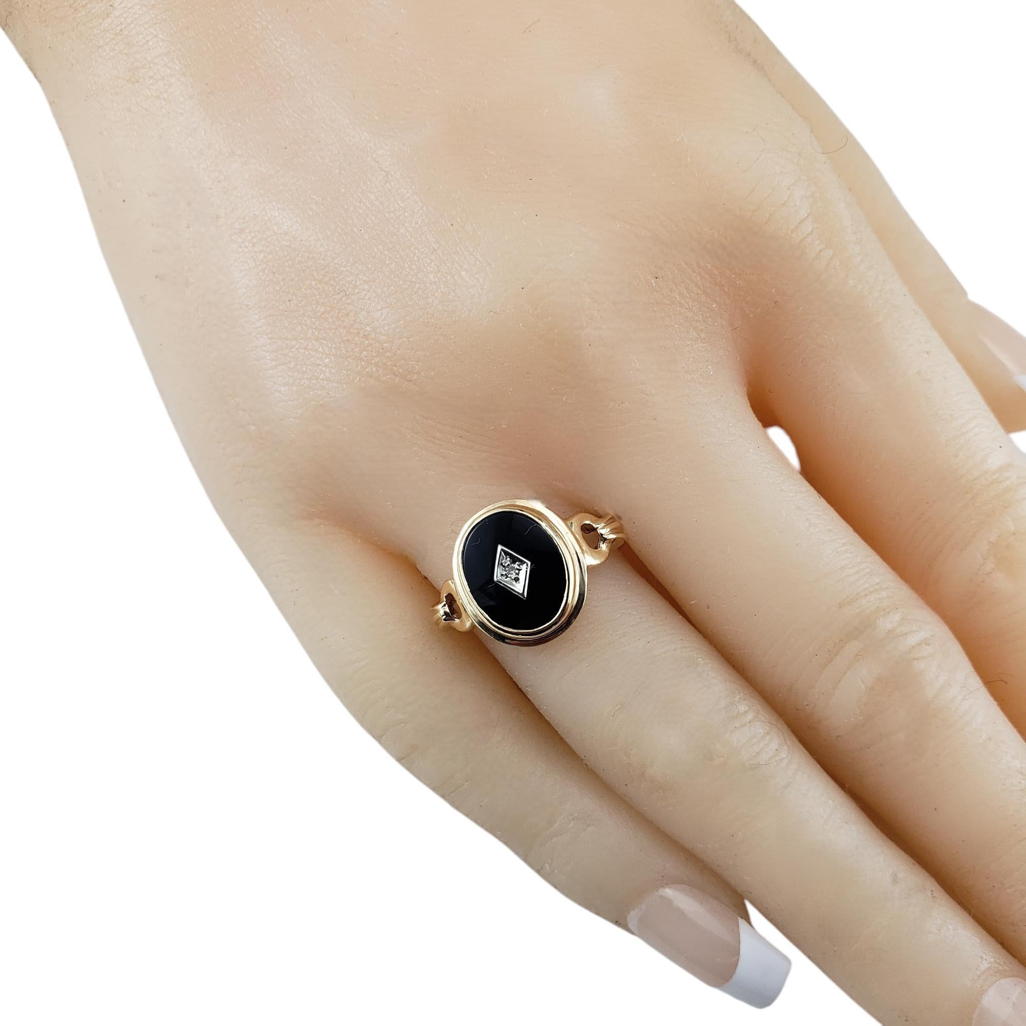 B & F 10 Karat Yellow Gold Onyx and Diamond Ring Size 5.75 #19751 For Sale 2