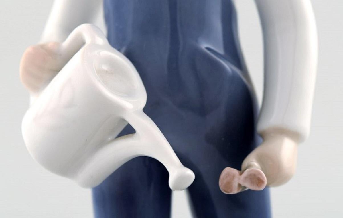 20th Century B & G / Bing & Grondahl, The little gardener / girl with watering can