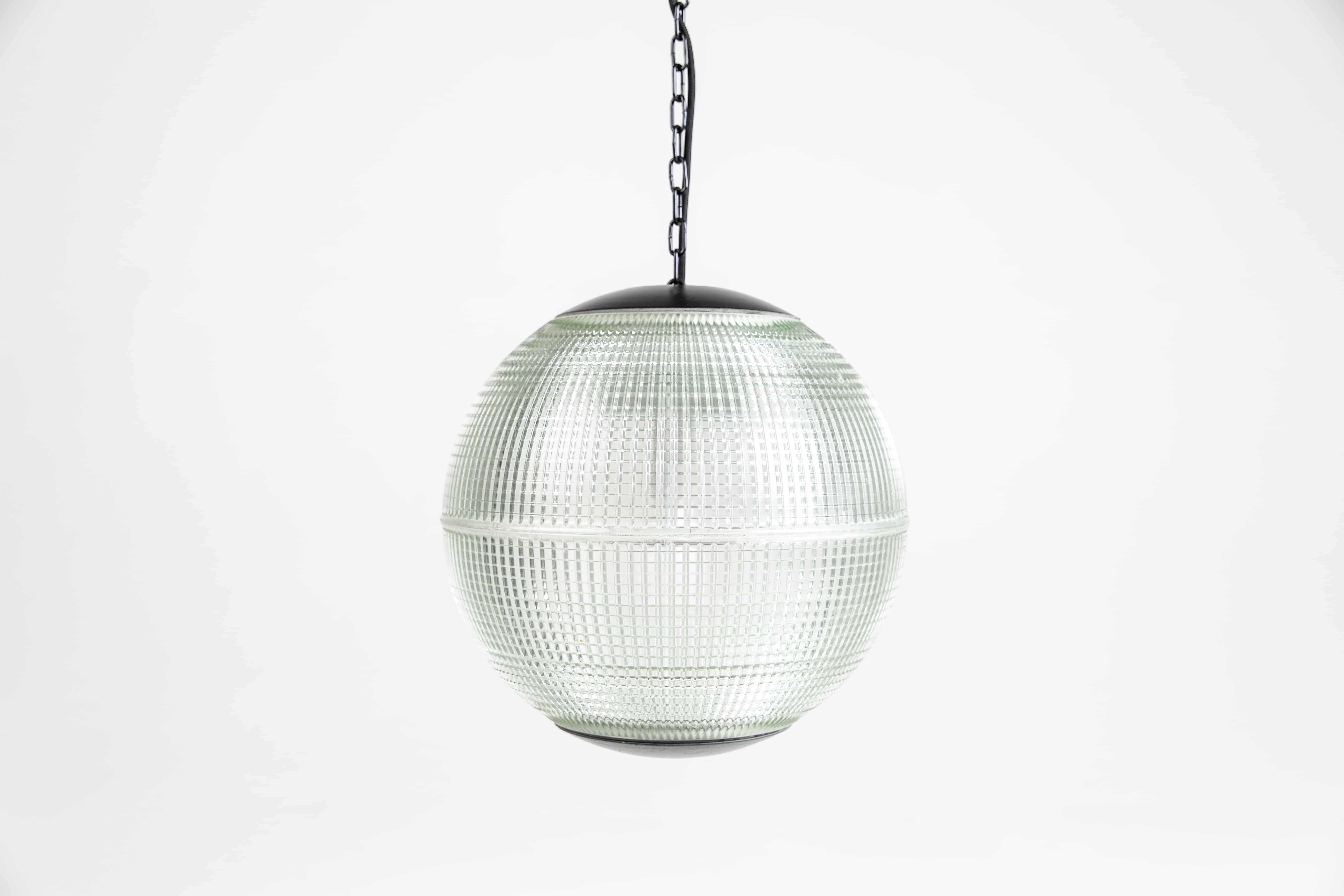 *B Grade*, 40cm Prismatic Glass Holophane Globe Parisian Street Lamp, C.1960 For Sale 3