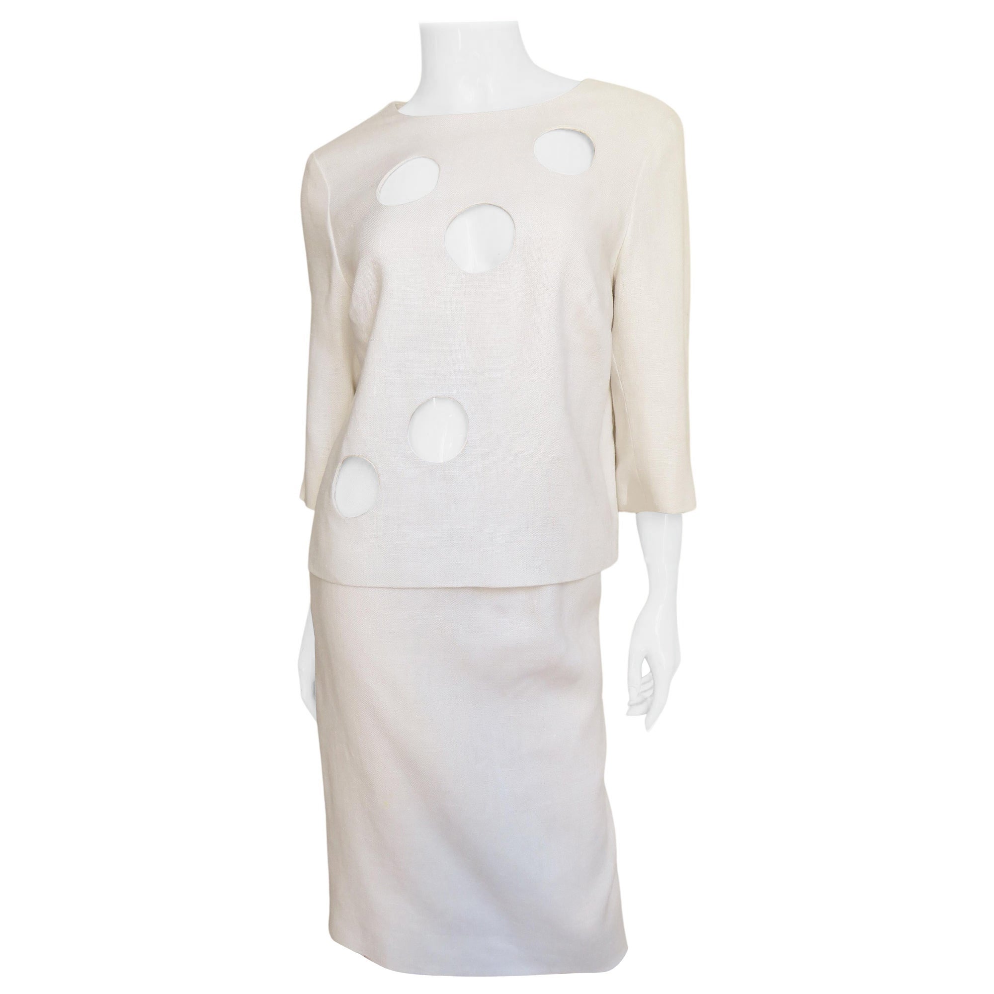 B H Wragge Falda y top de lino con recortes circulares 1964