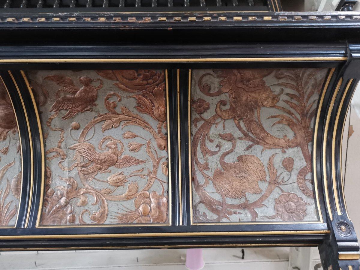 B J Talbert Aesthetic Movement Carved & Gilt Wall Shelf with Mythical Creatures. In Good Condition For Sale In London, GB