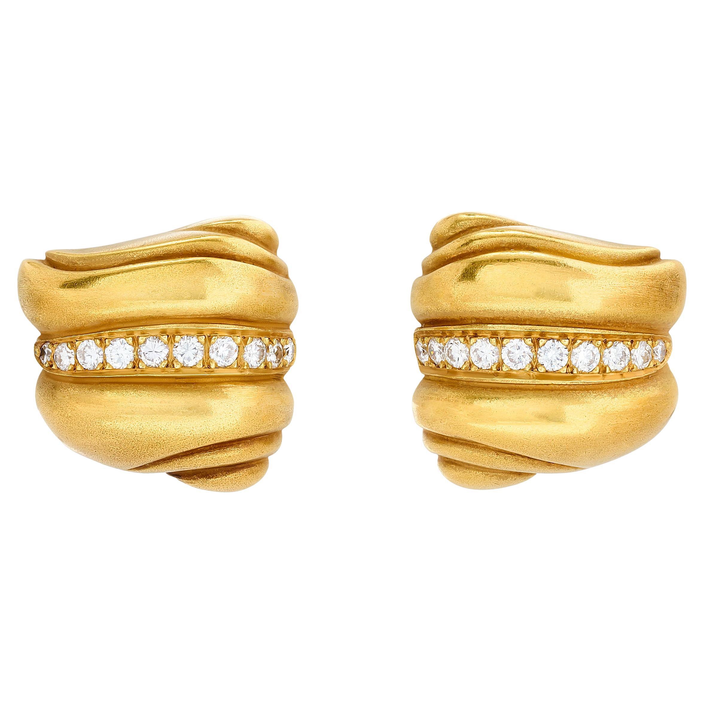 B. Kieselstein-Cord 18 Karat Yellow Gold Diamond Ridge Earrings For Sale