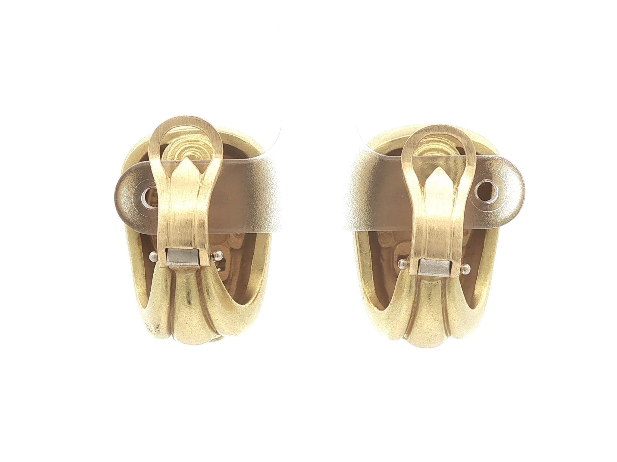 B. KIESELSTEIN-CORD Boucles d'oreilles en or jaune 18 ct à sections de diamants graduées Pour femmes en vente