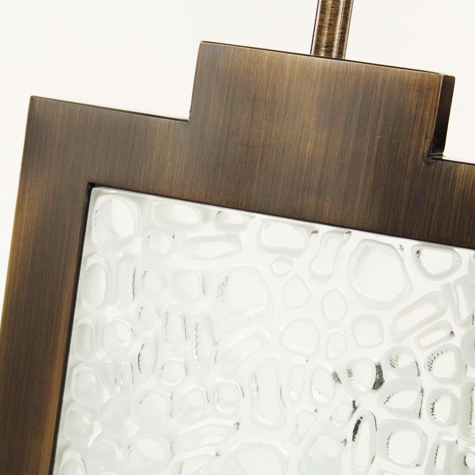 Autre Lampe de bureau en verre de Murano de style artistique, abat-jour blanc par Multiforme, en stock en vente