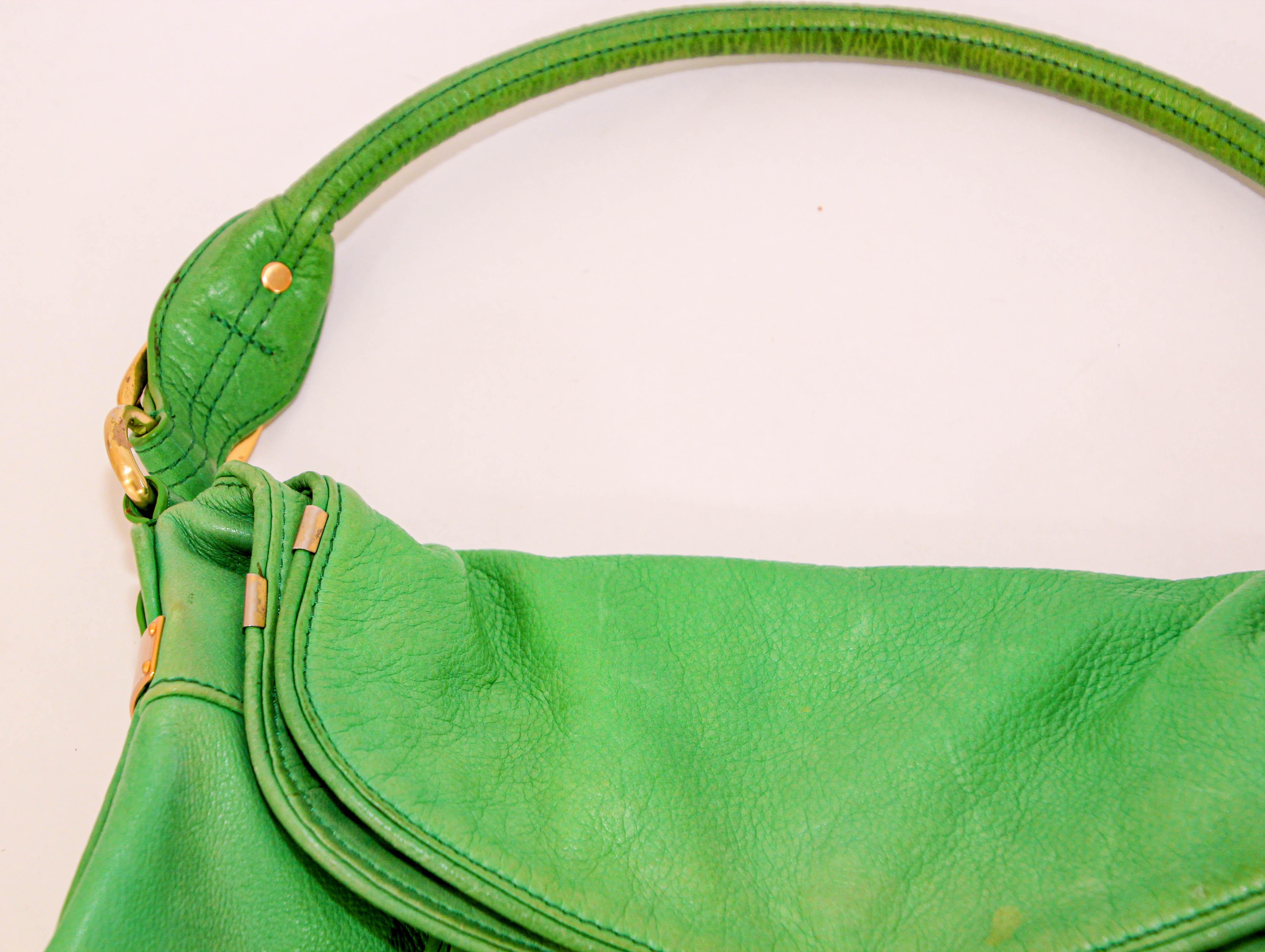 Women's or Men's B. Makowsky Green Leather Shoulder Bag For Sale
