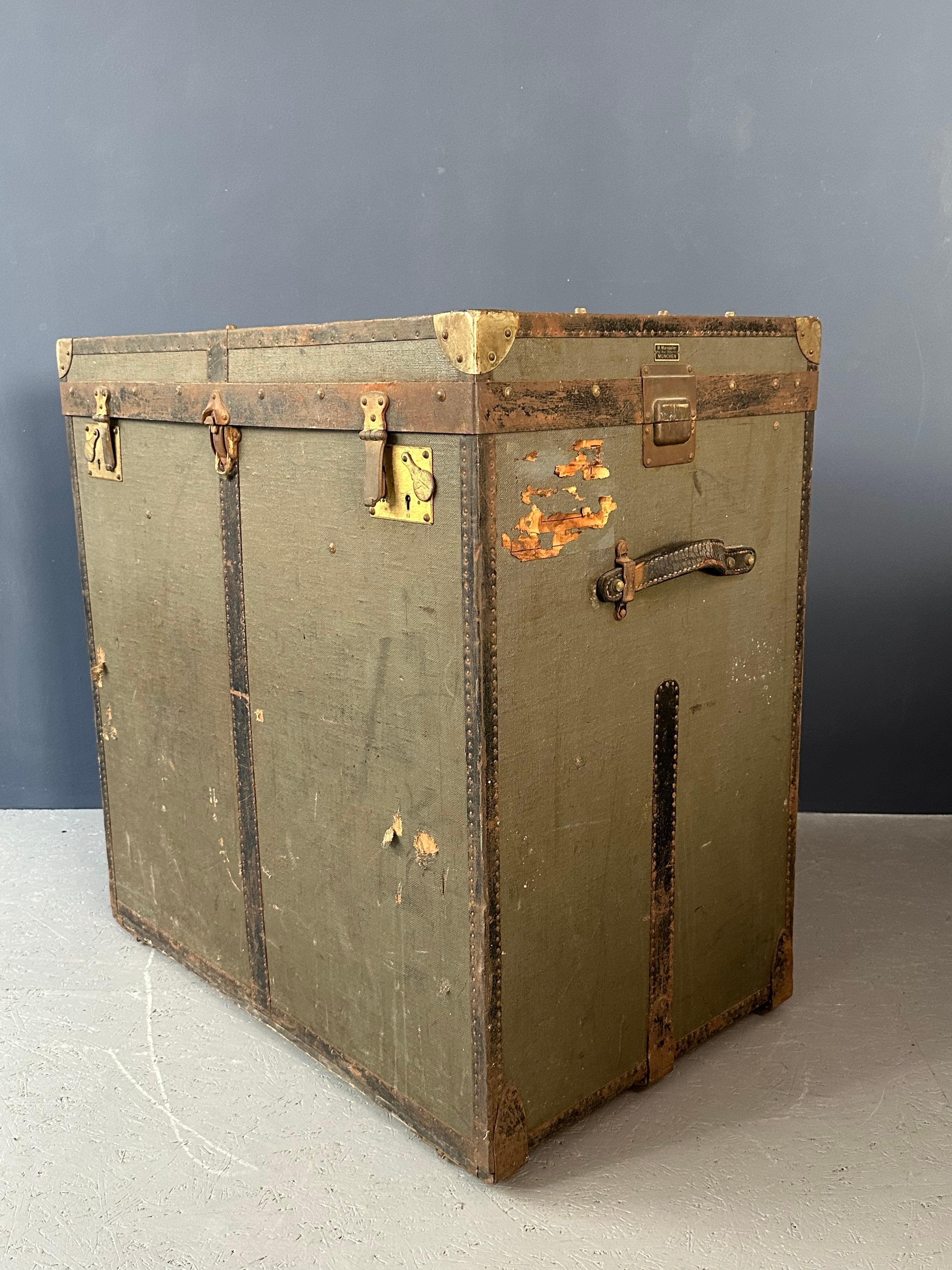 B. Marstaller München Valise à roulettes en vente 1