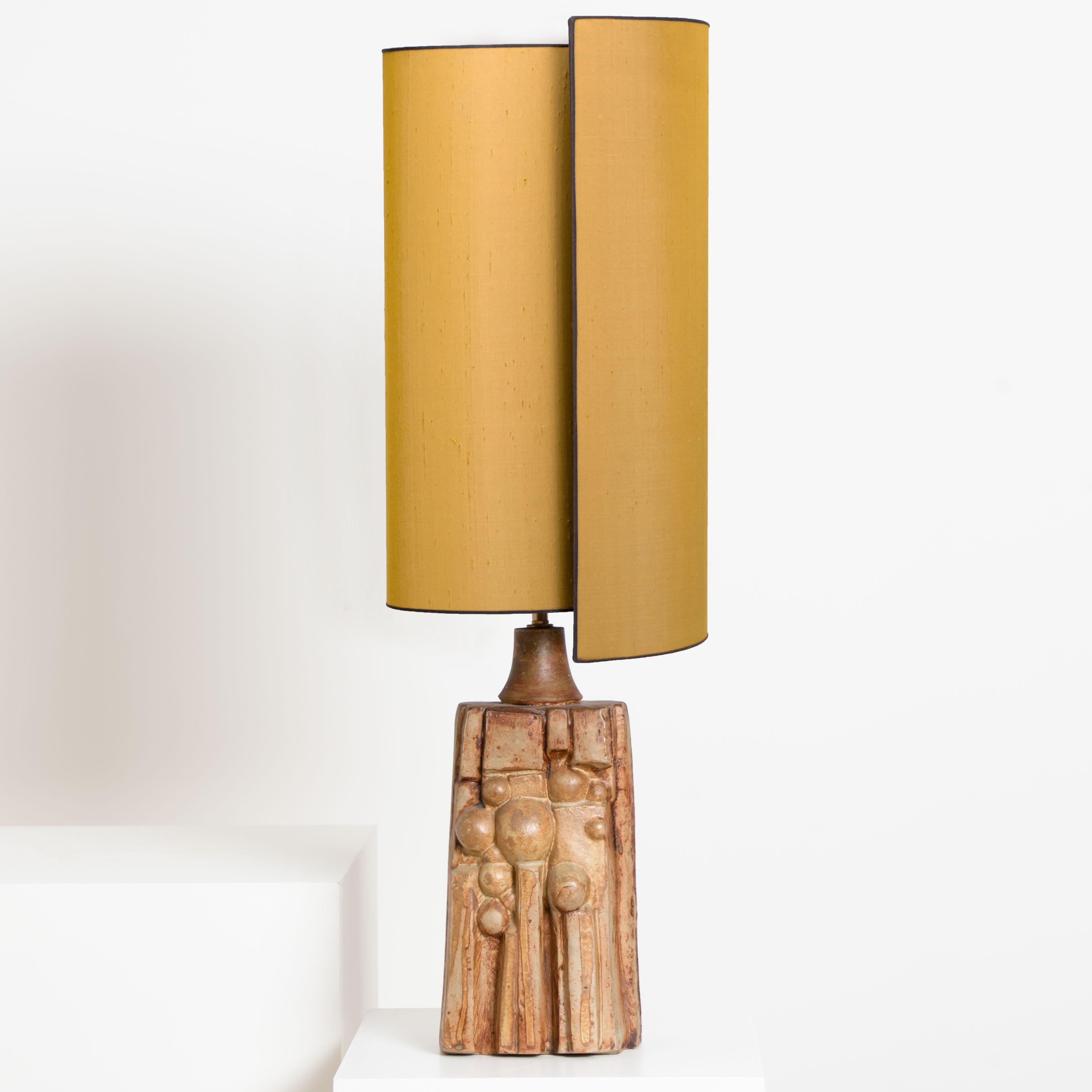 B. Rooke Ceramic Lamp with New Custom Made Silk Lampshade by René Houben, 1960s In Good Condition In Rijssen, NL