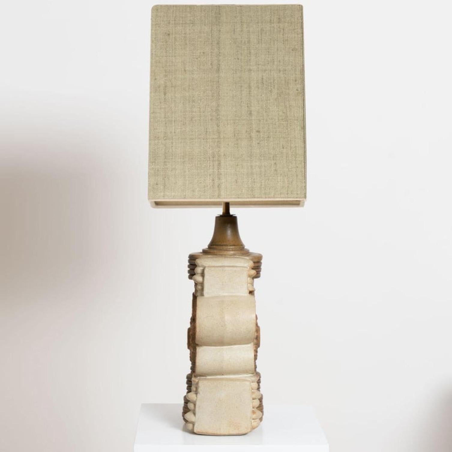 B. Lampe de table en céramique Rooke avec abat-jour en soie fait sur mesure René Houben, 1960s en vente 4