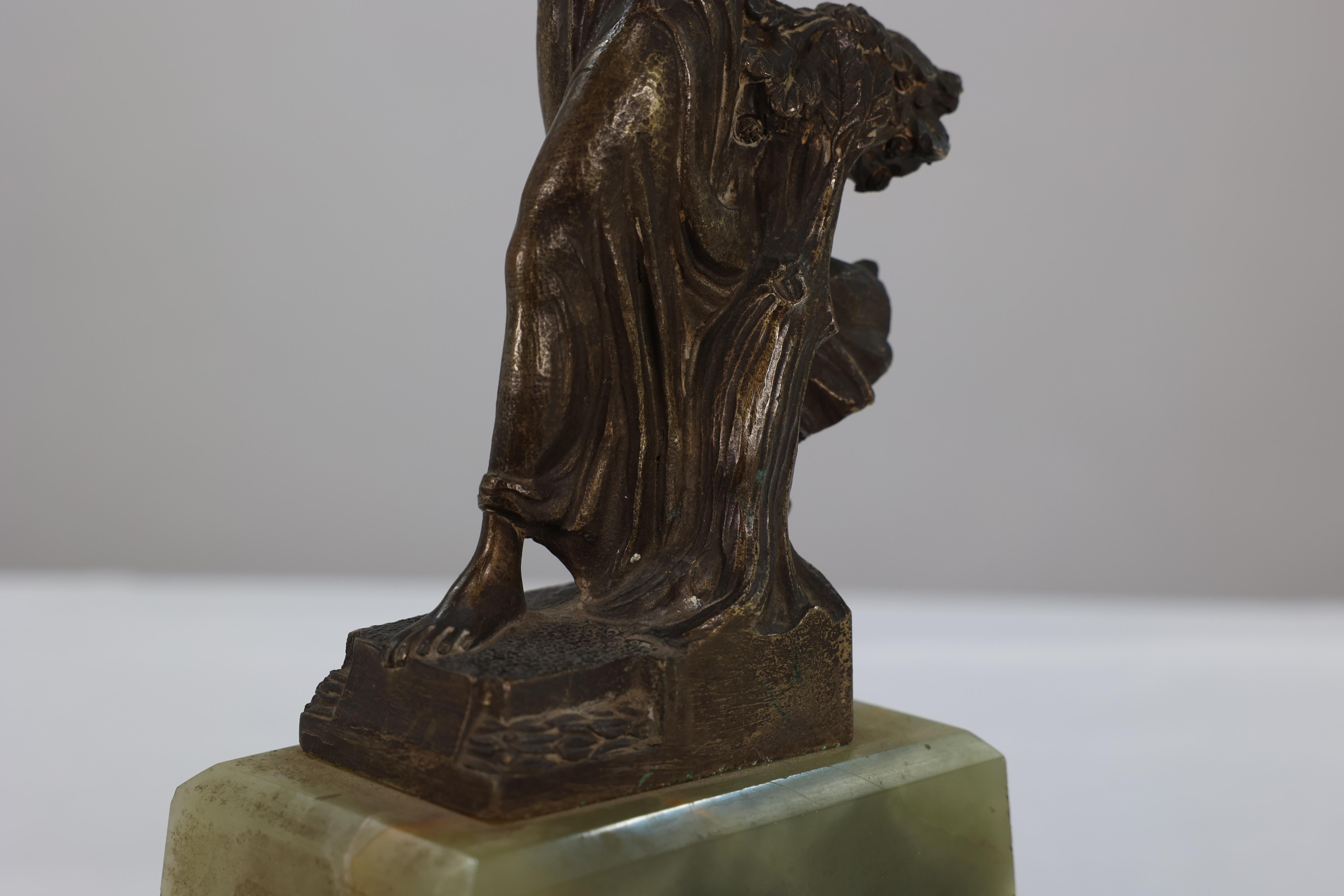 B V Fernandez. An Art Deco bronze figure on an onyx base For Sale 2