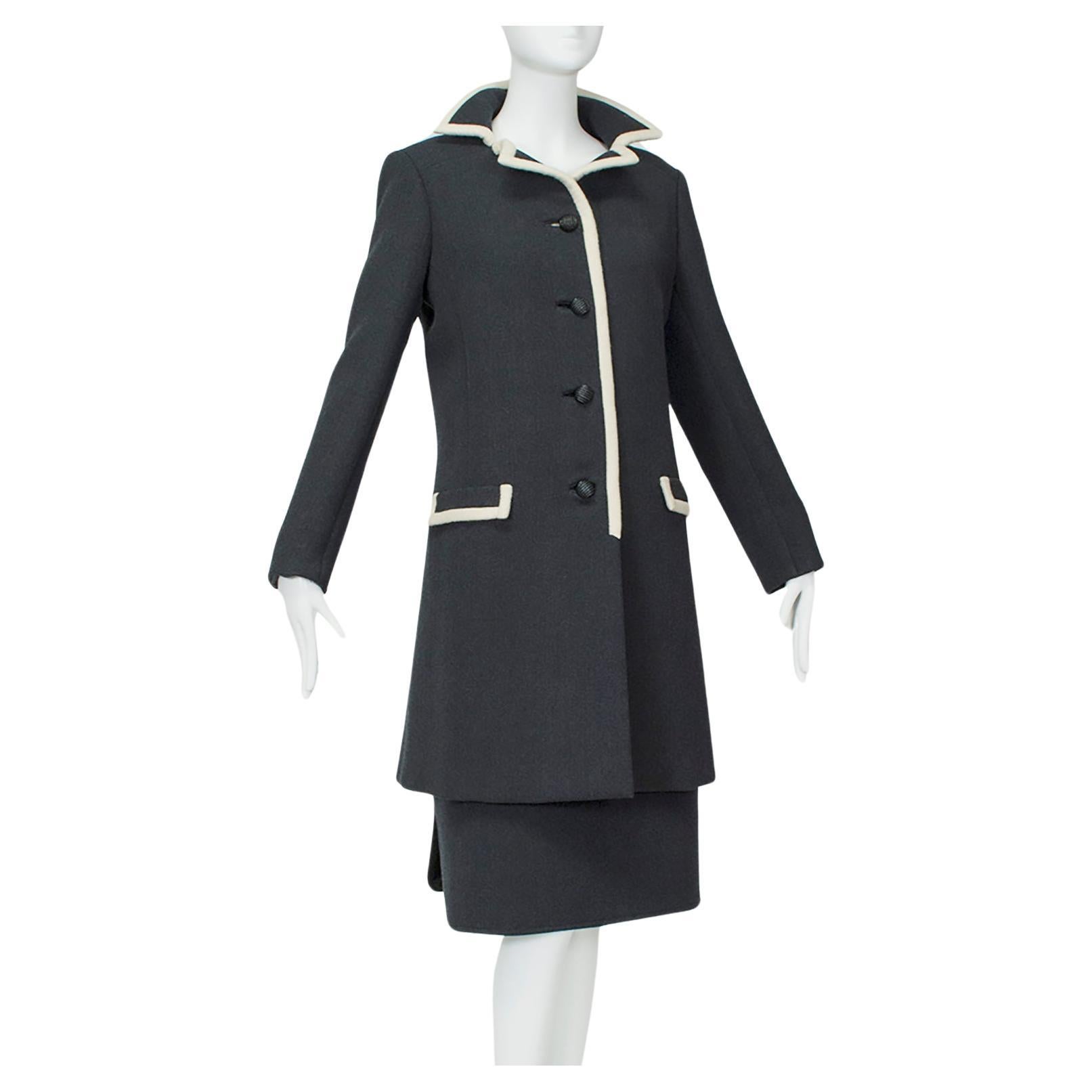 Conjunto de abrigo y falda en contraste de lana carbón B Zuckerman Mod Jackie O - M, años 60