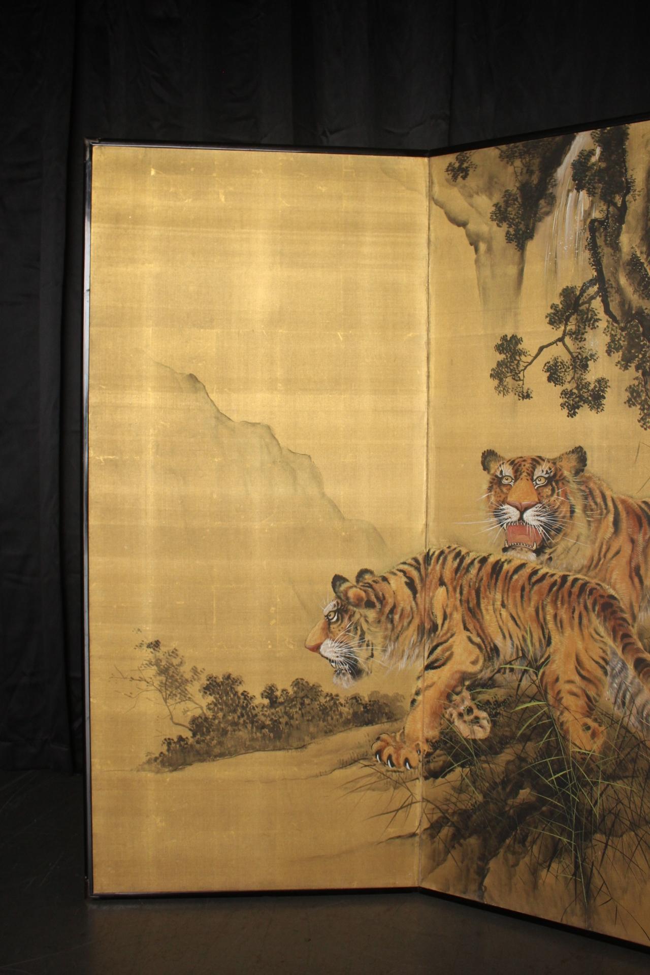 B13 Japanese Antiques 2panels, silk, folding Screen with Tiger For Sale 1
