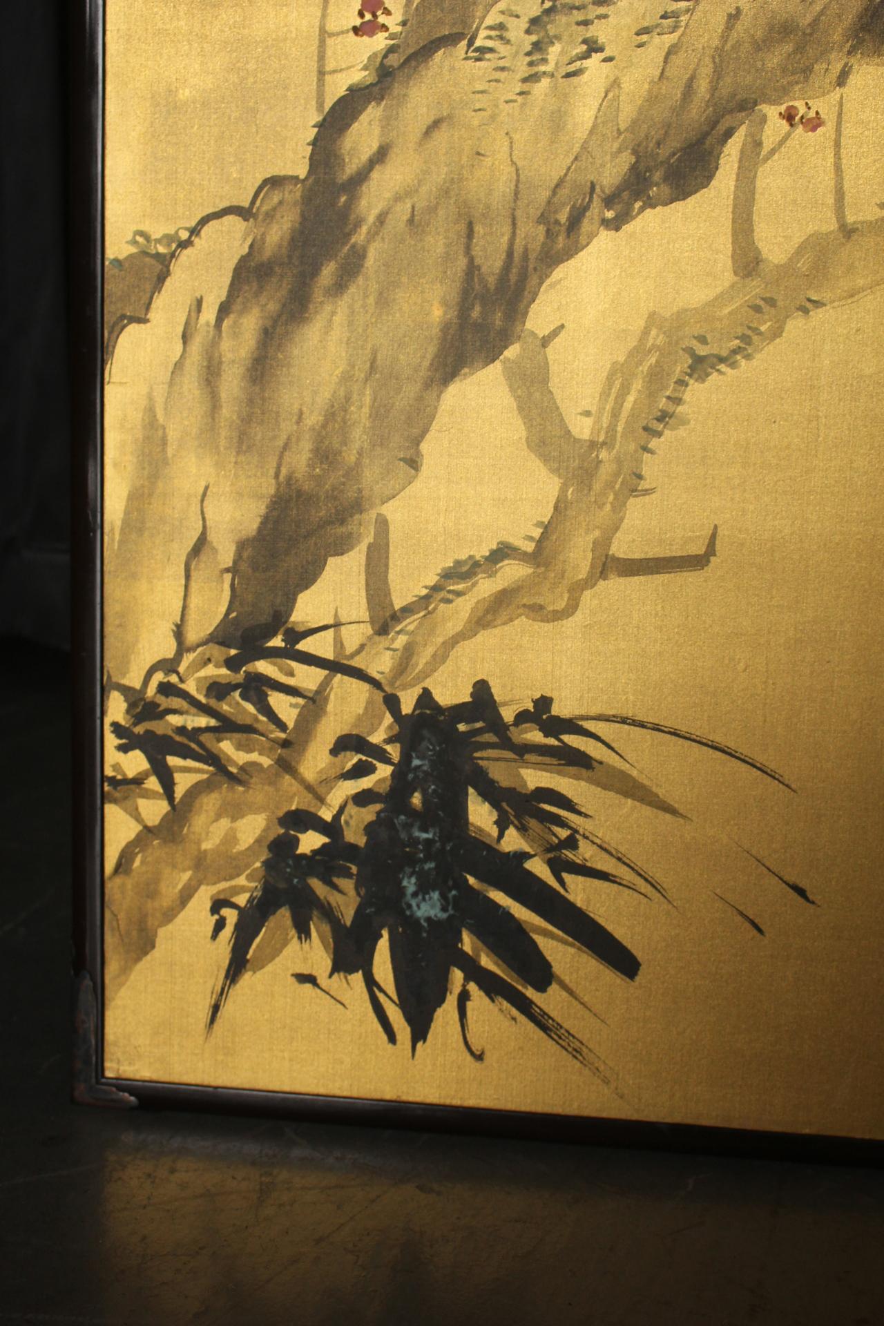 B14 Japanese Antiques 2panels, silk, folding Screen with Gold basGold base For Sale 7