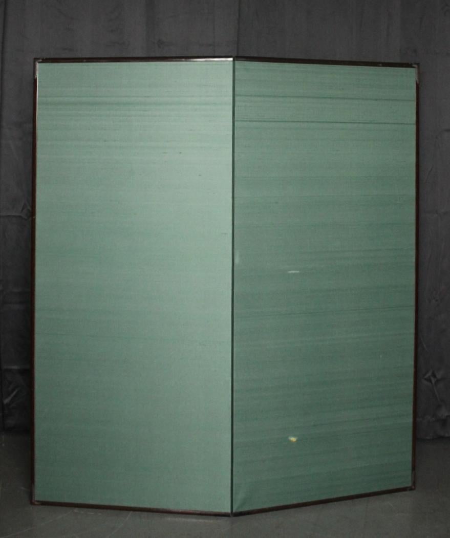 B14 Japanese Antiques 2panels, silk, folding Screen with Gold basGold base For Sale 11