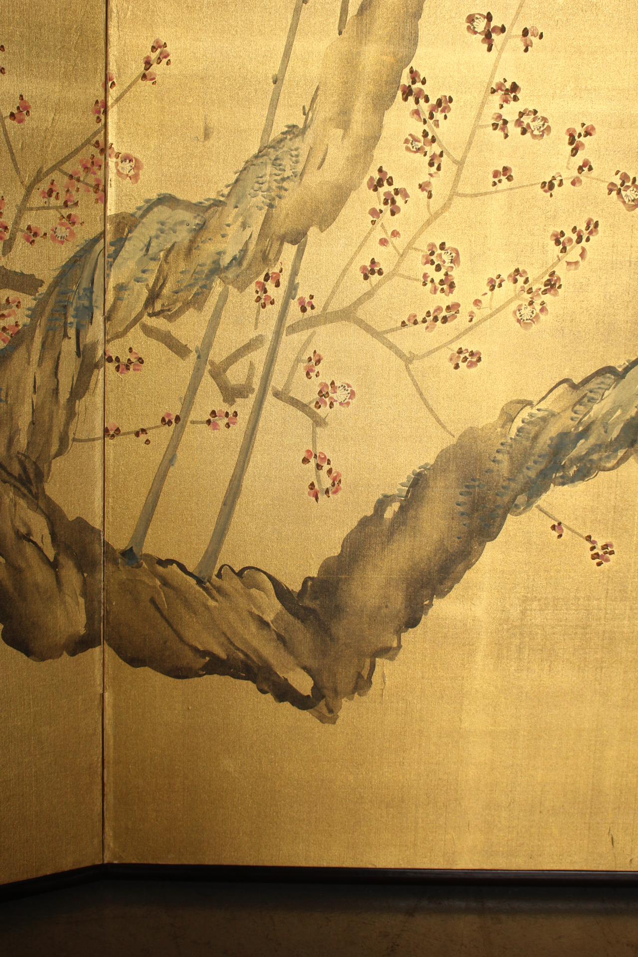 B14 Japanese Antiques 2panels, silk, folding Screen with Gold basGold base For Sale 3